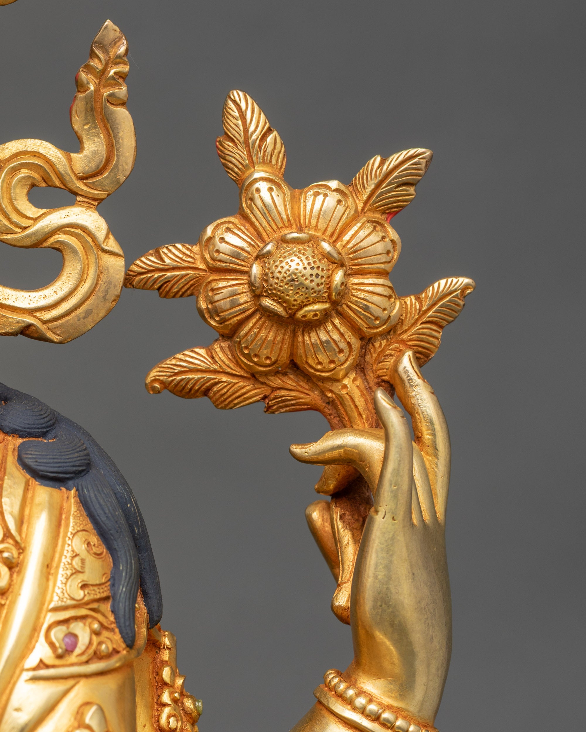 Four-armed Chenrezig Statue | Bodhisattva of infinite compassion