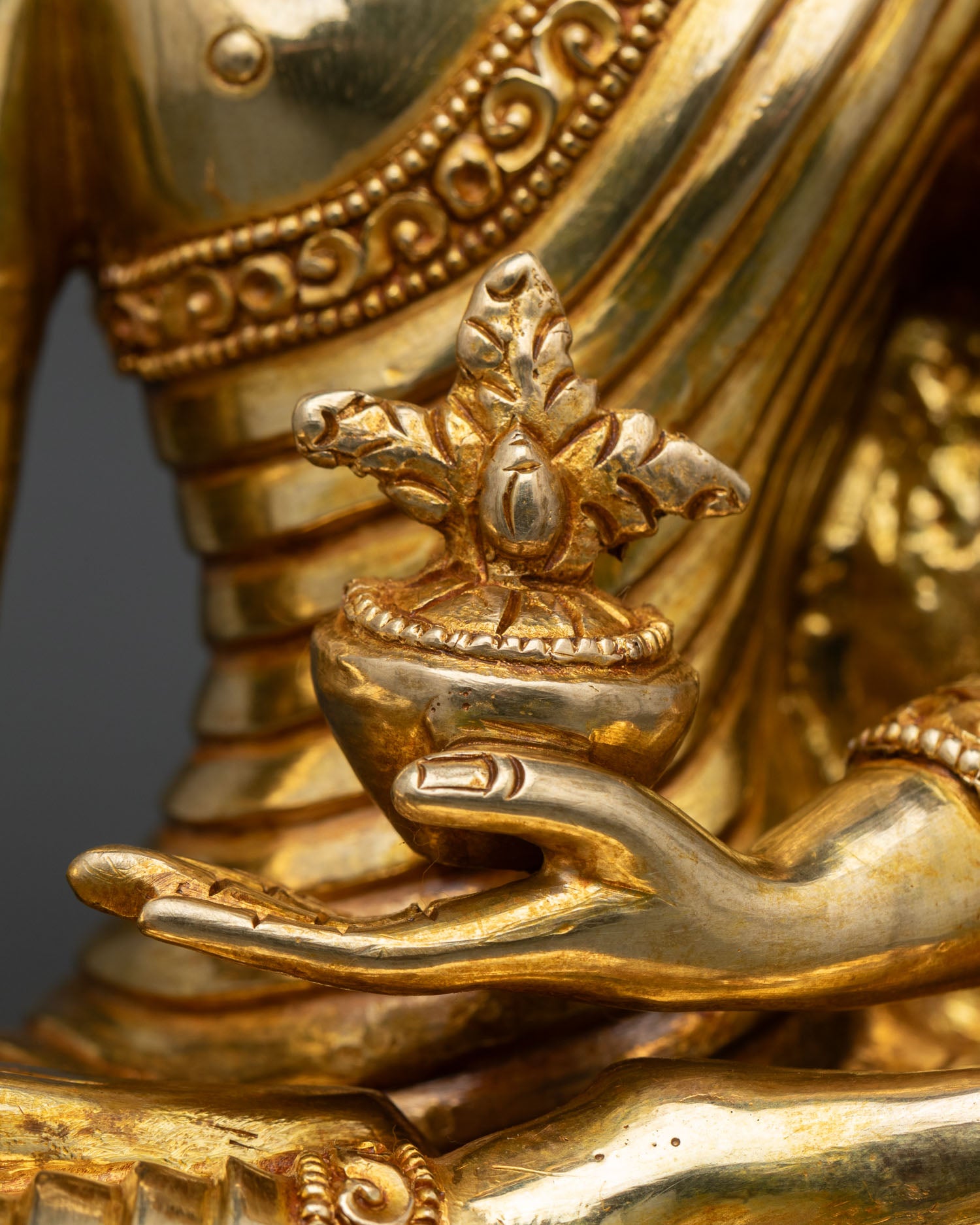 Medicine Buddha Statue – Spiritual Gift for Healing