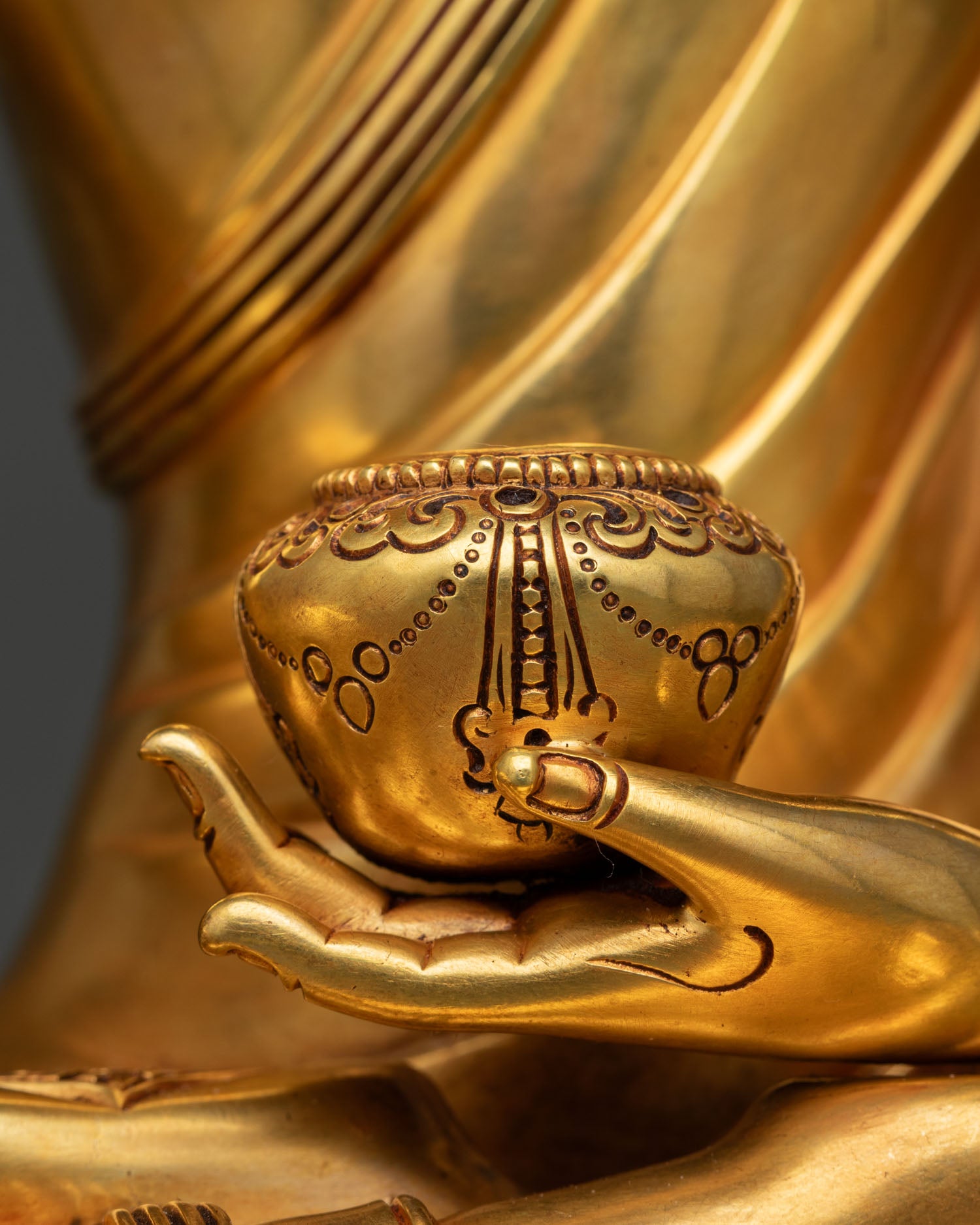 Buddha Shakyamuni Statue