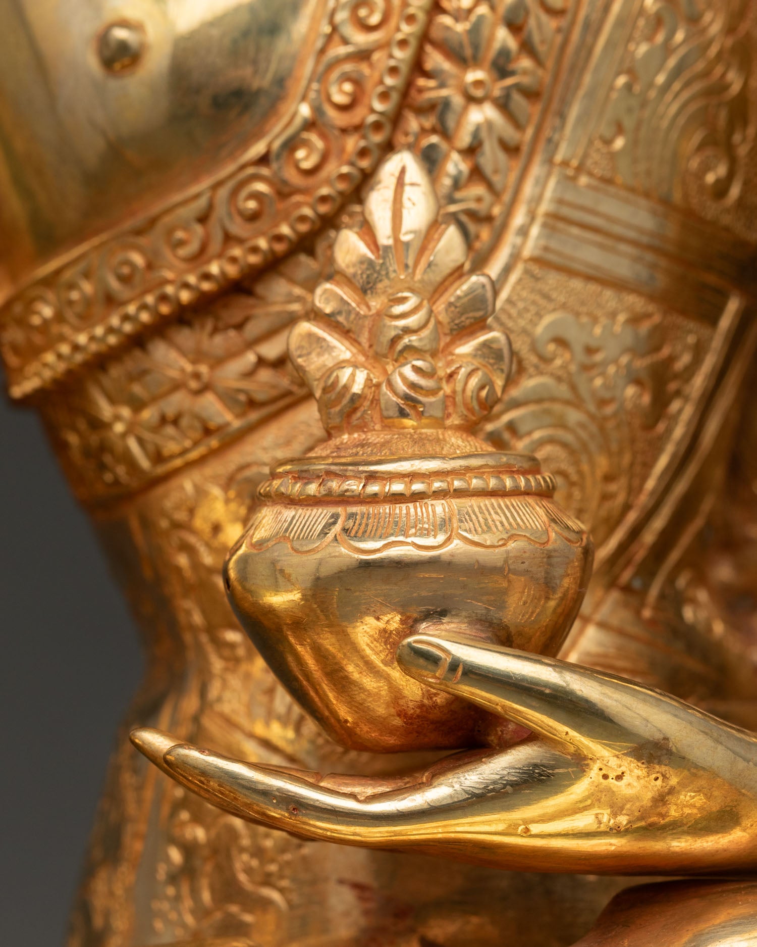 Medicine Buddha Statue