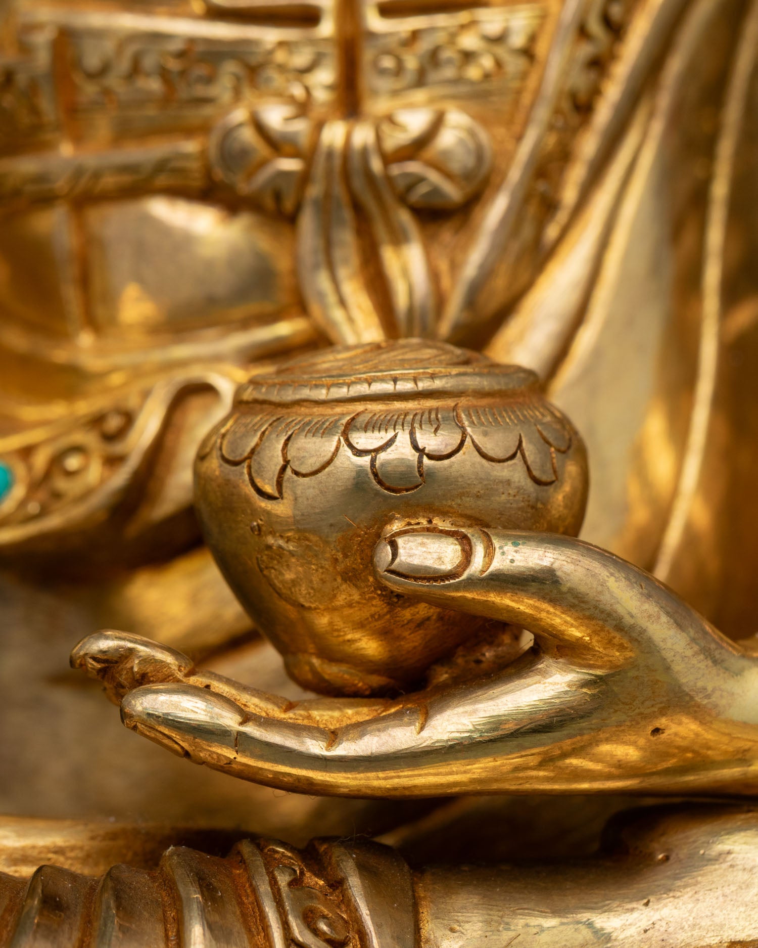 Buddha Shakyamuni Statue | Traditional Buddhist Art