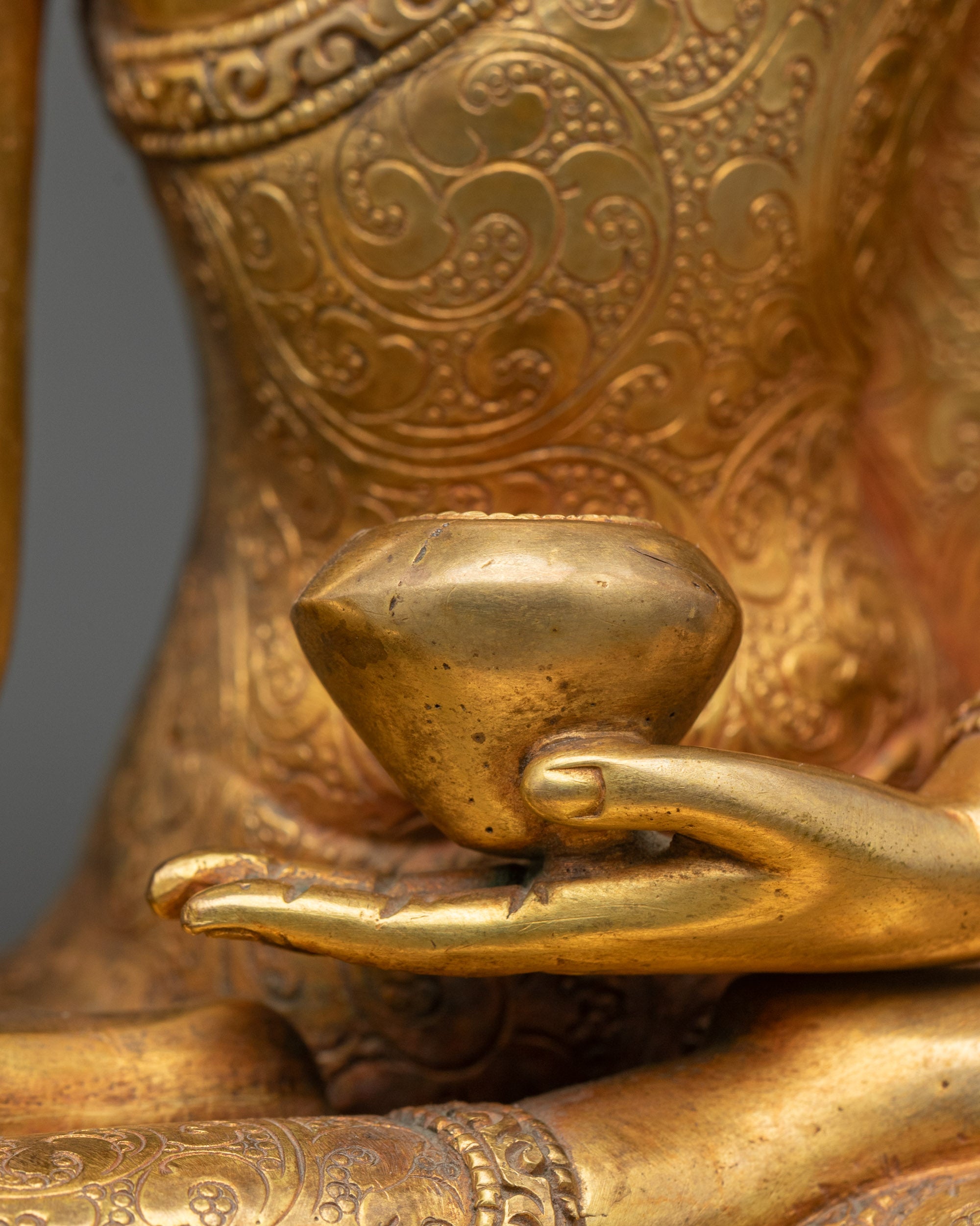 Buddhist Healing Statue of Medicine Buddha for Meditation Spaces