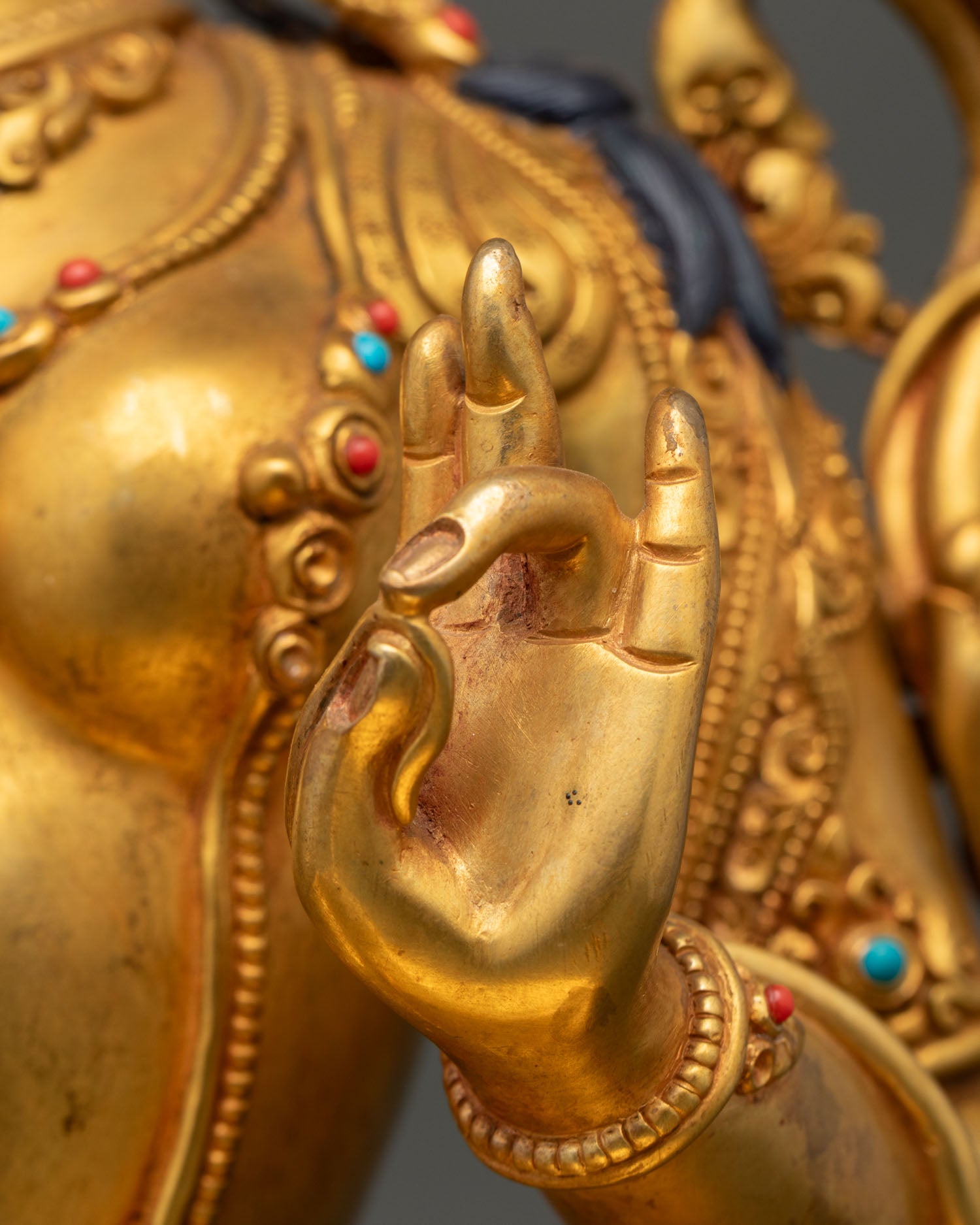Green Tara Statue – Decorative & Spiritual Buddhist Figurine