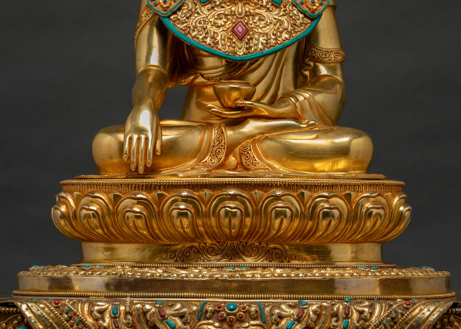 Jowo Rinpoche with Throne