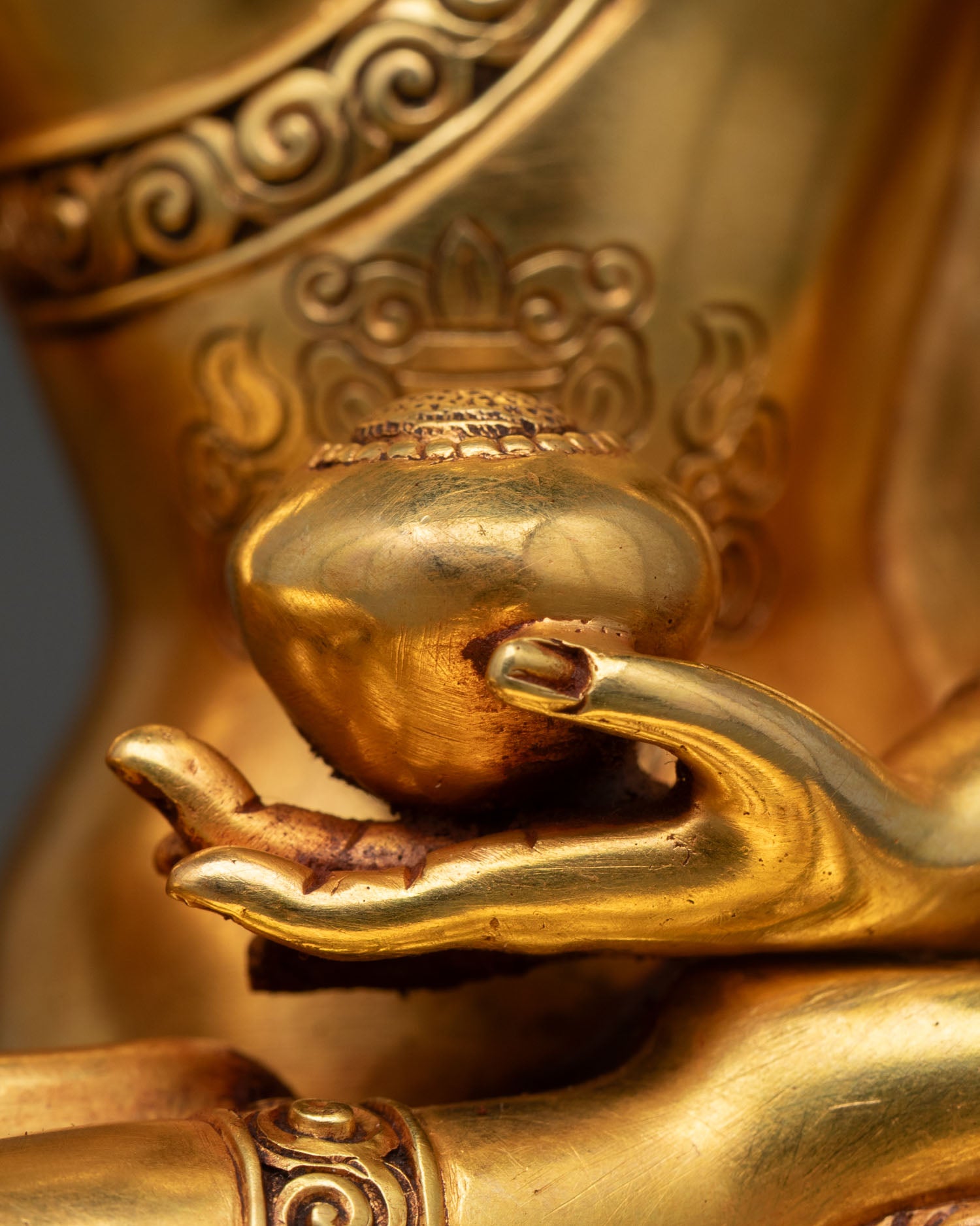 Crown Shakyamuni Buddha Statue | Handcrafted Meditation Decor