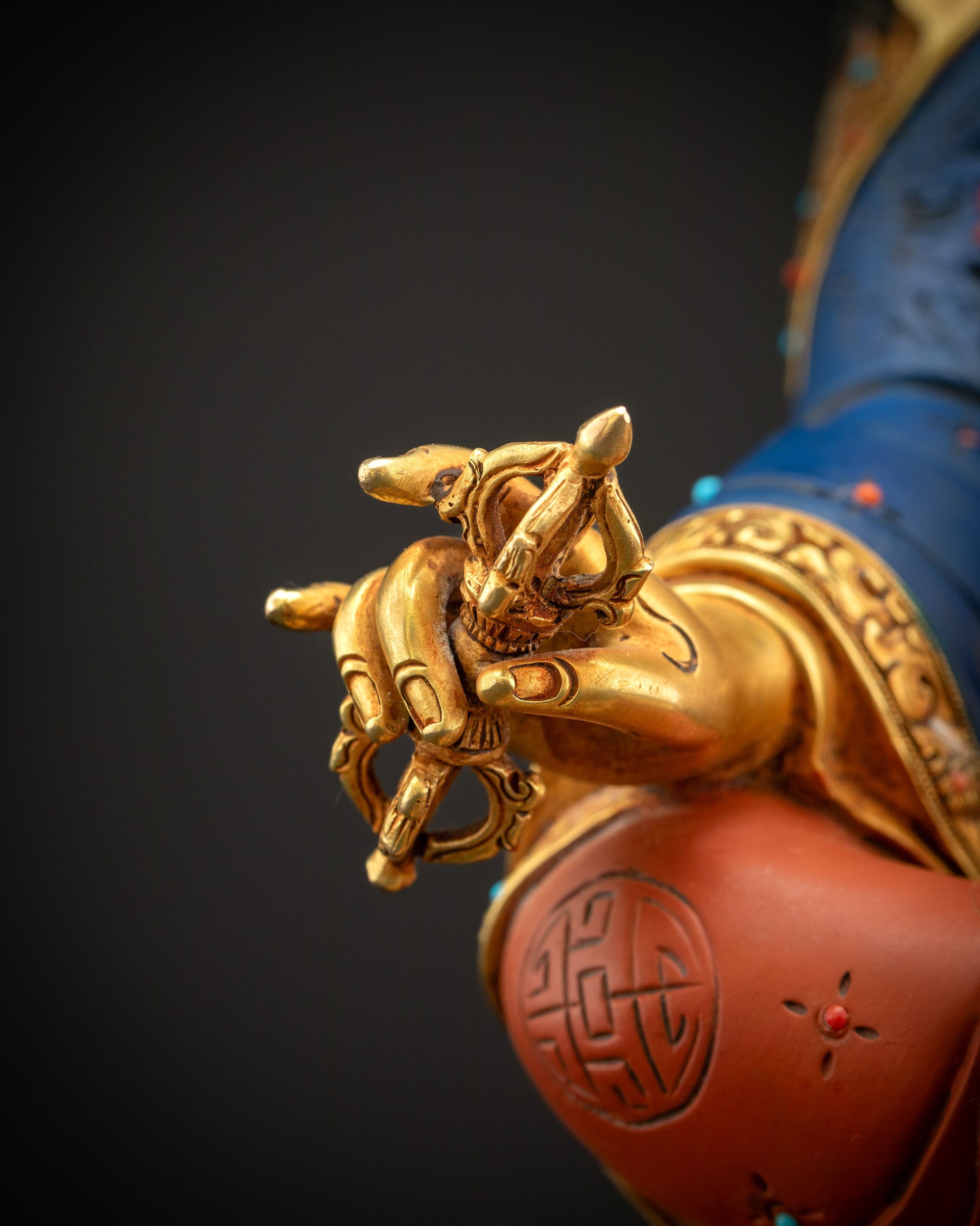 Guru Rinpoche Statue | Lotus-Born Master of Vajrayana Buddhism