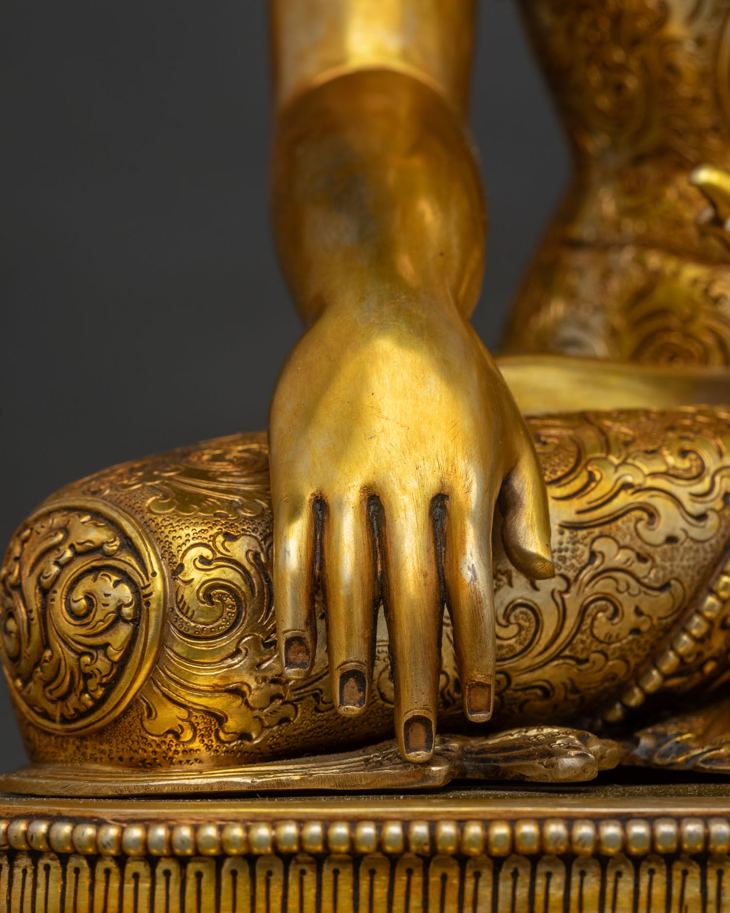 Buddha Shakyamuni Statue | Handcrafted Tibetan Buddhist Artwork