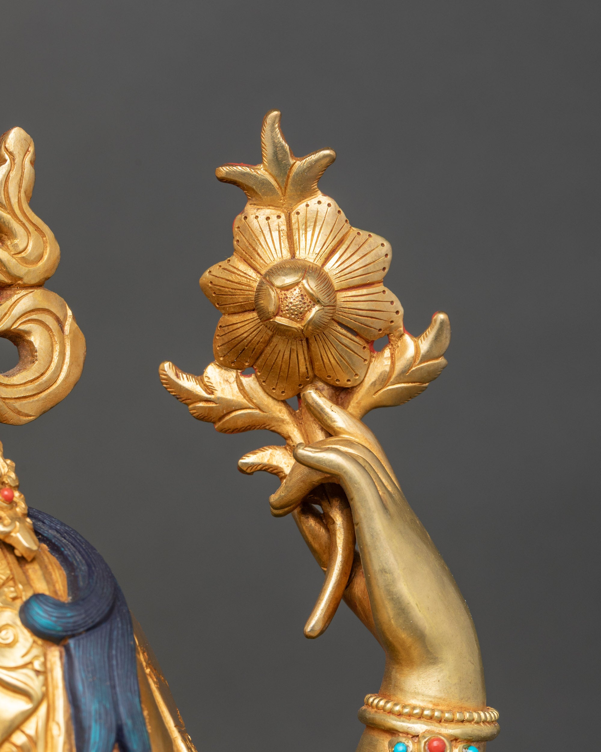 Four-Armed Chenrezig Statue | Embodiment of Infinite Compassion