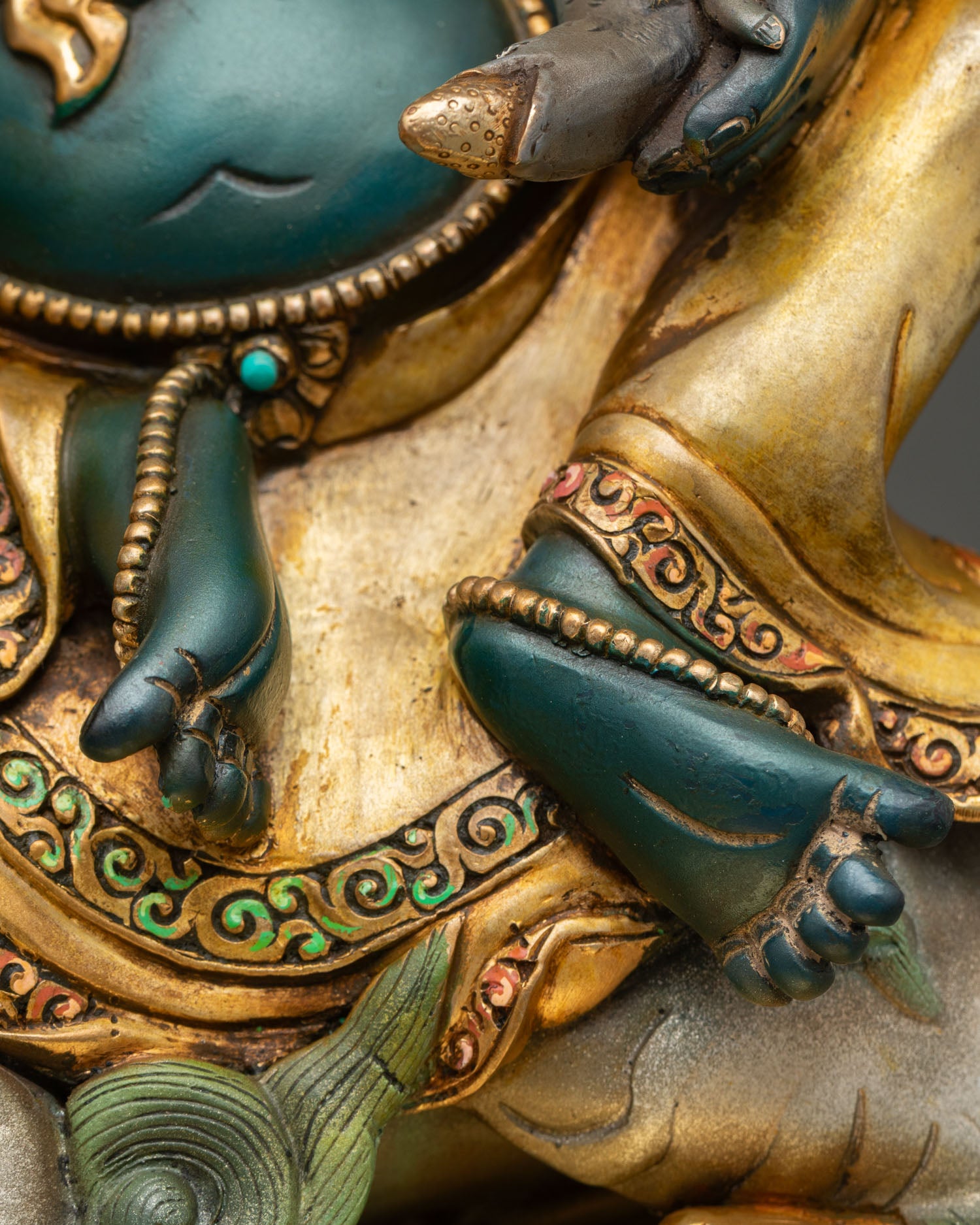 Namtoshe Statue | Hand-Painted Himalayan Craftsmanship