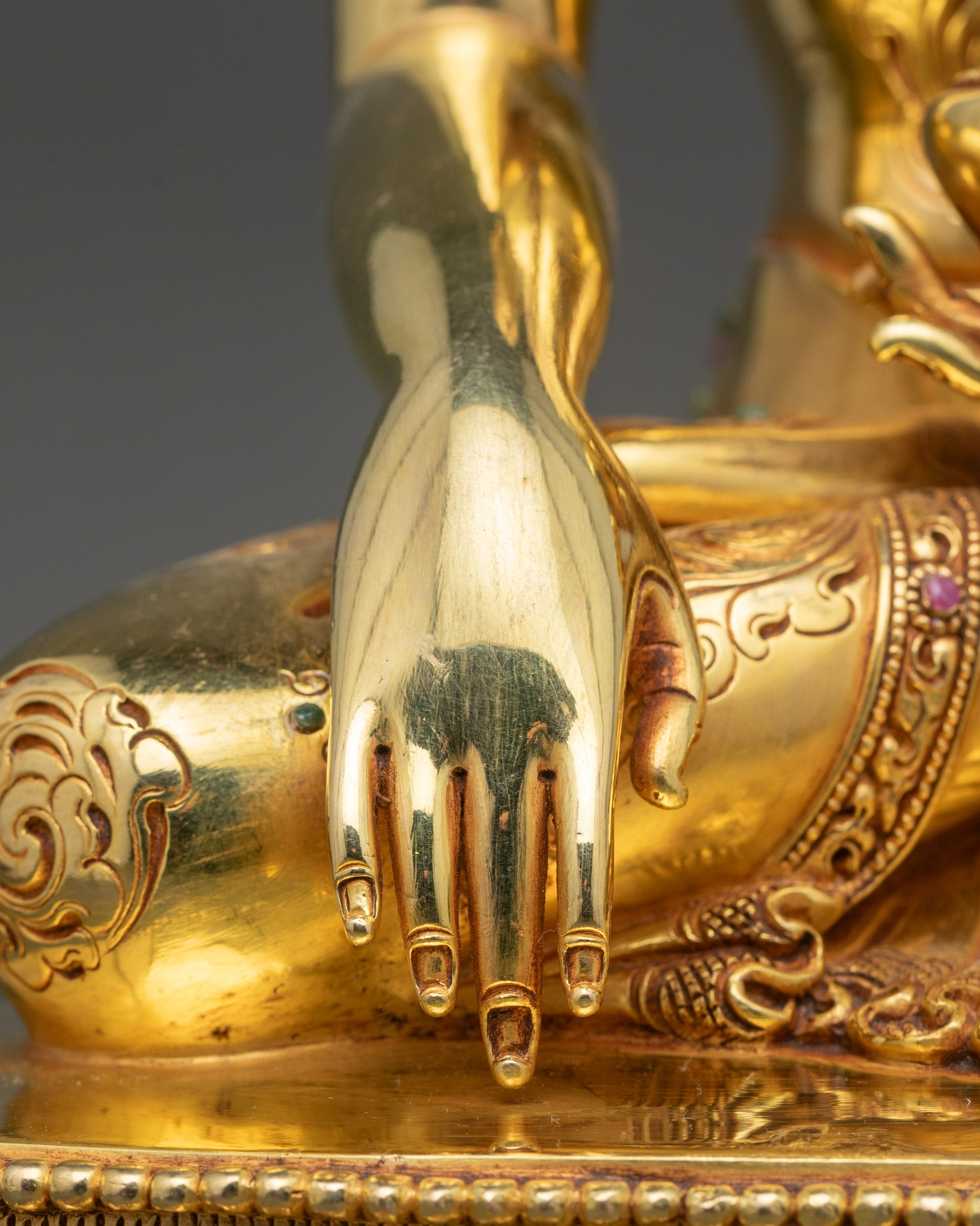 Enlightened Buddha Statue | Traditional Buddhist Art from Nepal