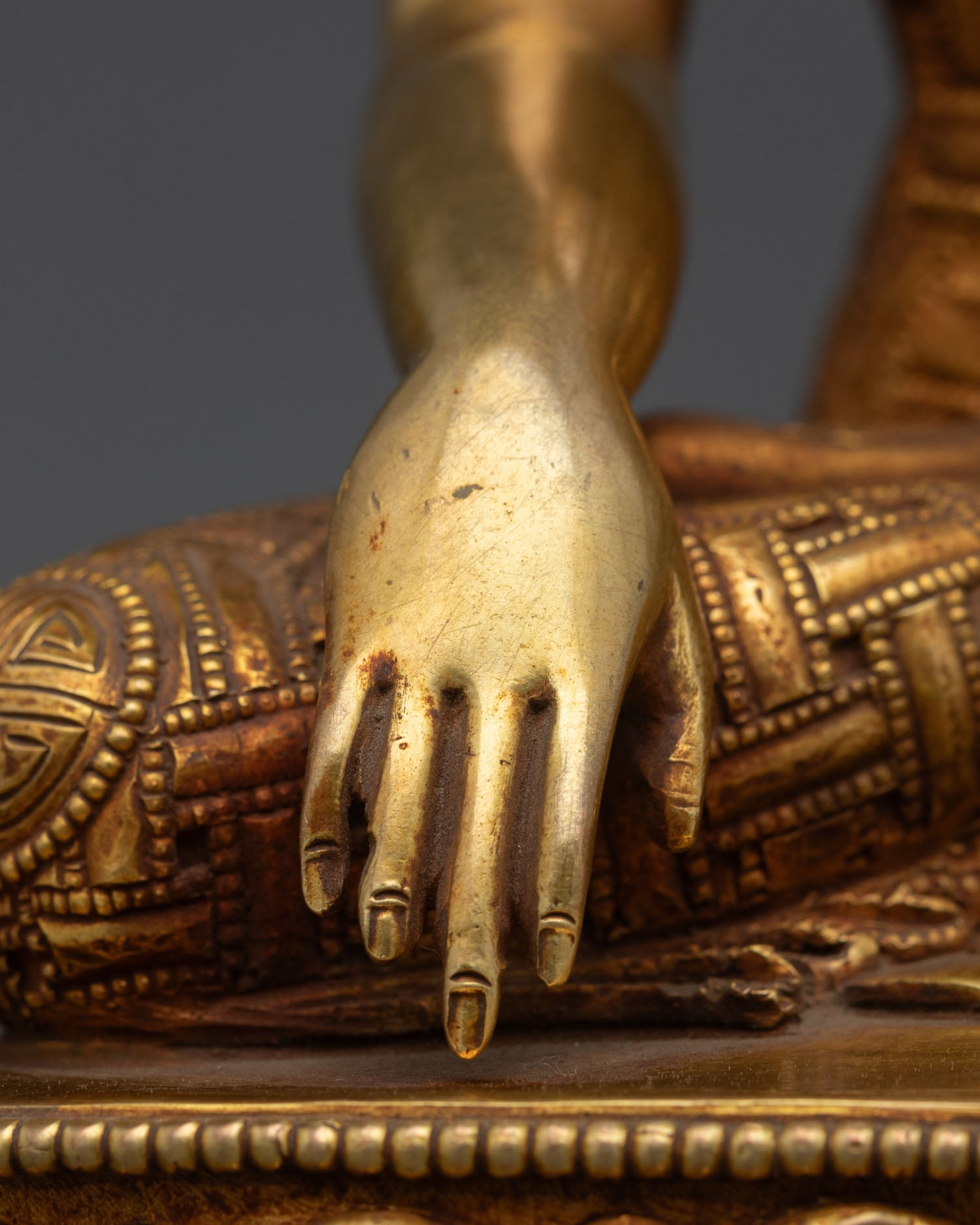 Crown Shakyamuni Buddha Statue