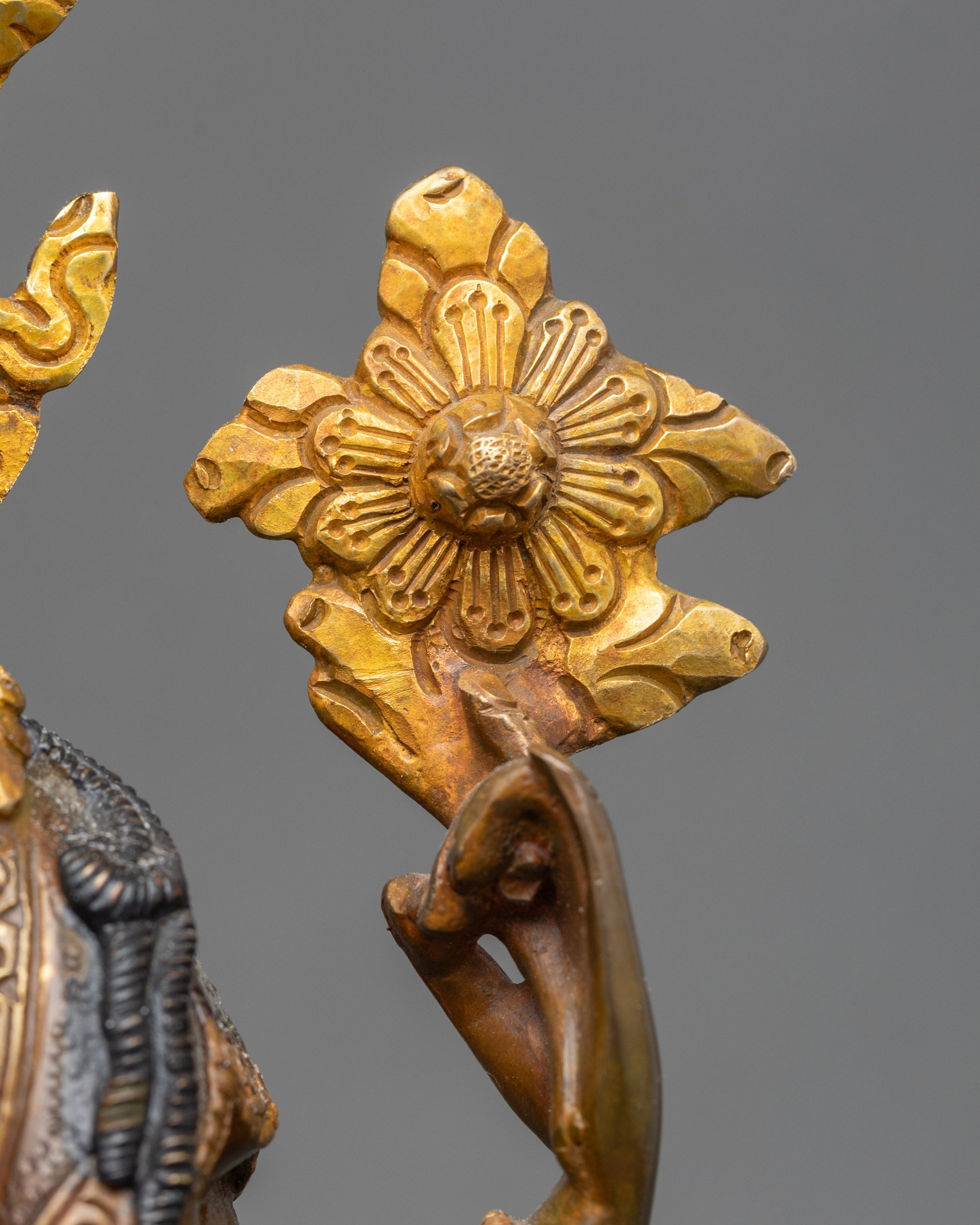 Buddhist Deity Chenrezig Statue- A Symbol of Loving-Kindness