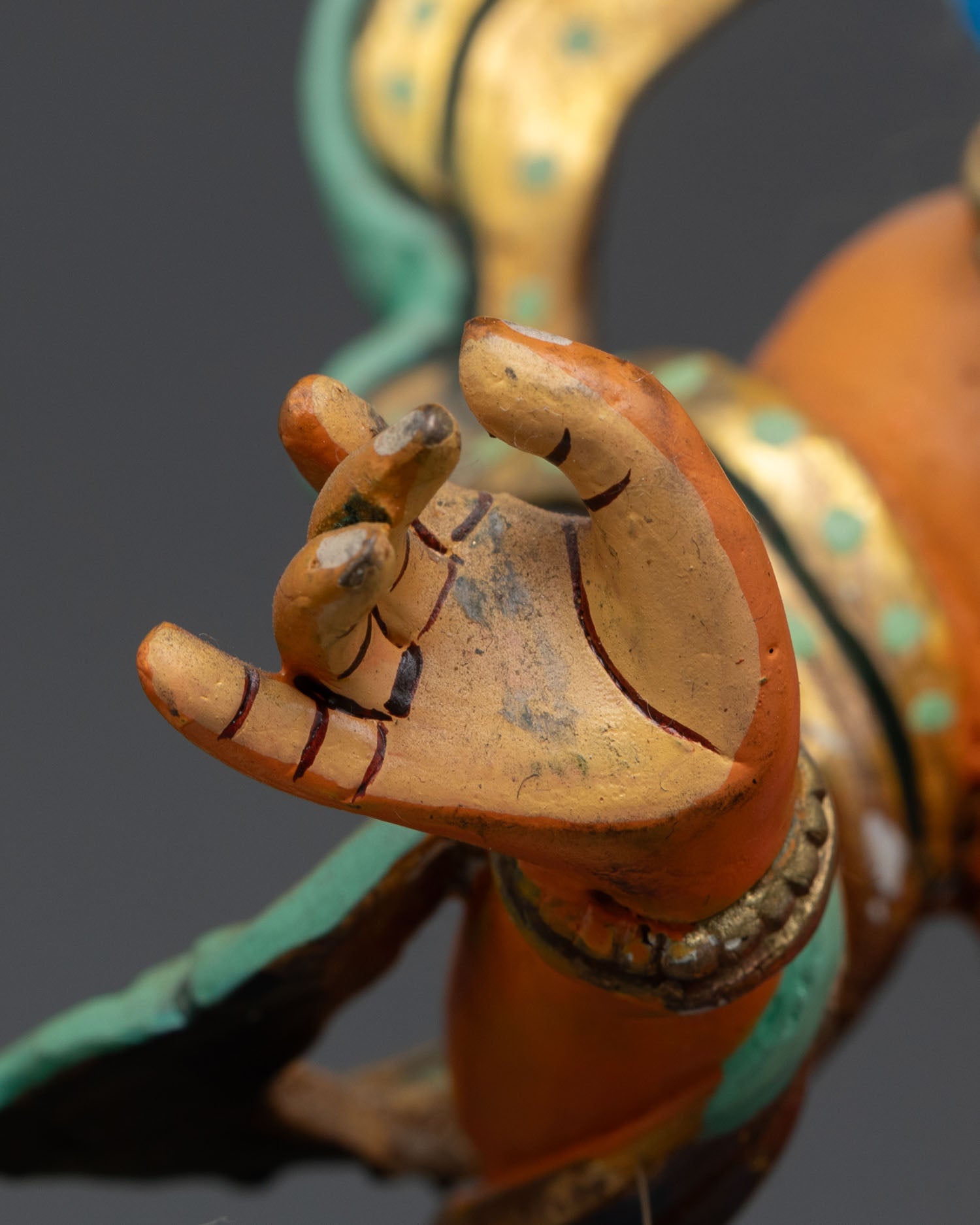Nmotoshe Statue