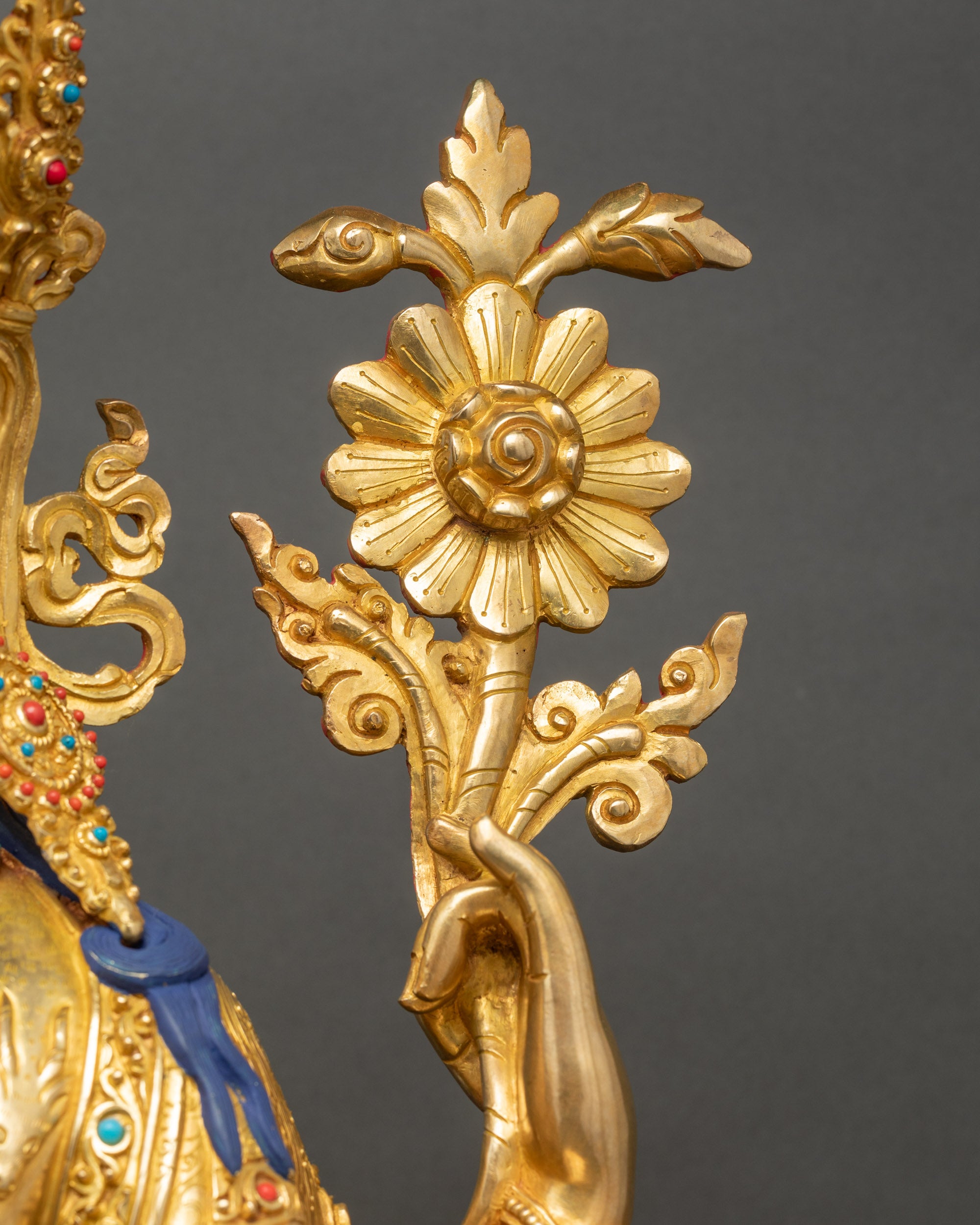 Four-armed Avalokiteshvara Sculpture | Traditional Nepalese Artwork