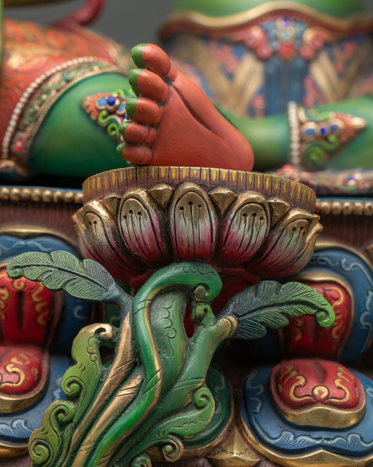Green Tara Statue – Embodiment of Compassion & Fearlessness