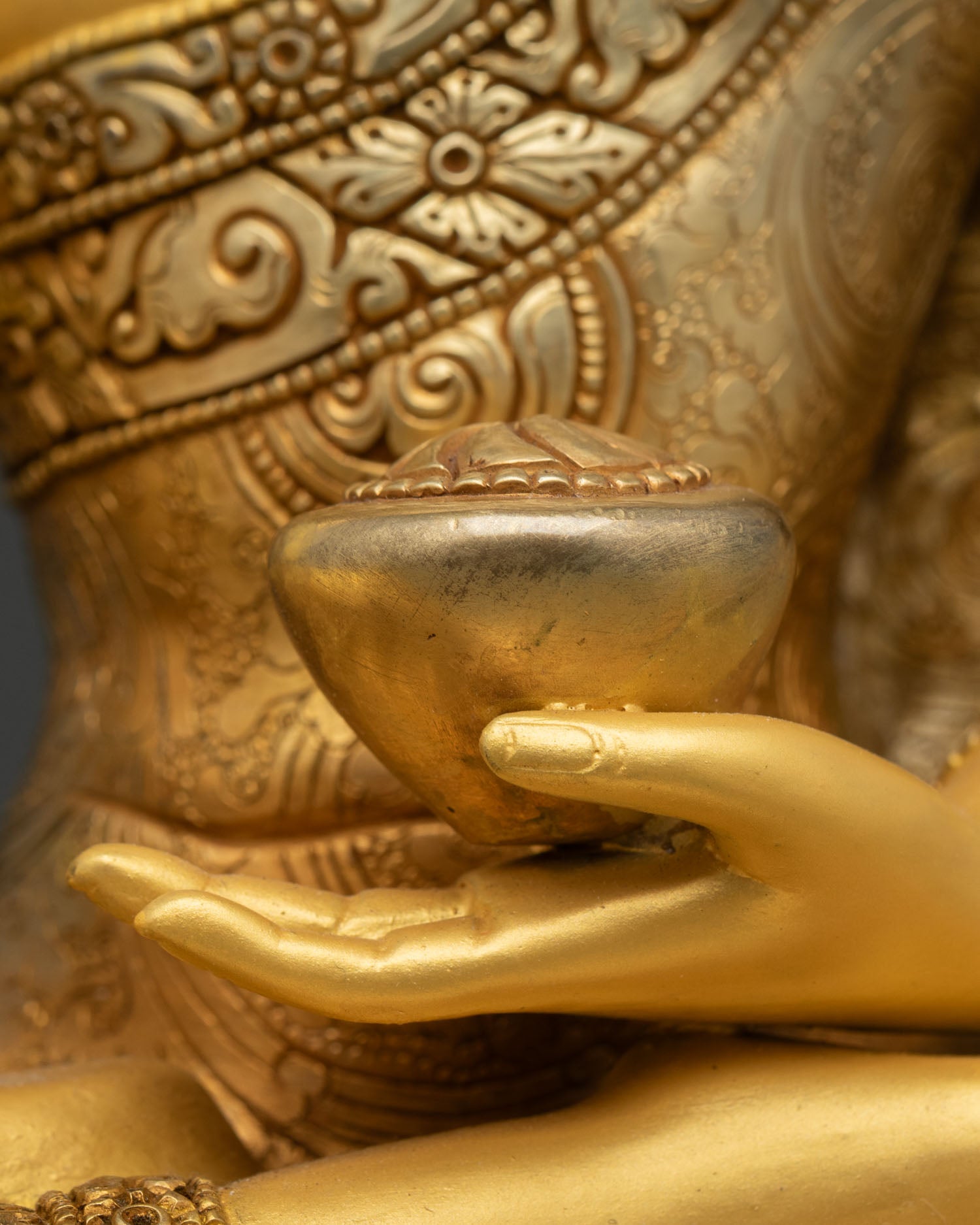Shakyamuni Buddha Statue | Buddhist Shrine & Altar Decor