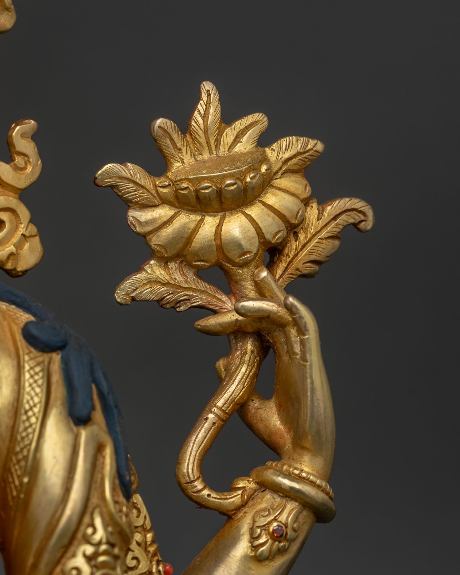 Authentic Chenrezig Statue – Perfect Gift for Buddhists Devotees