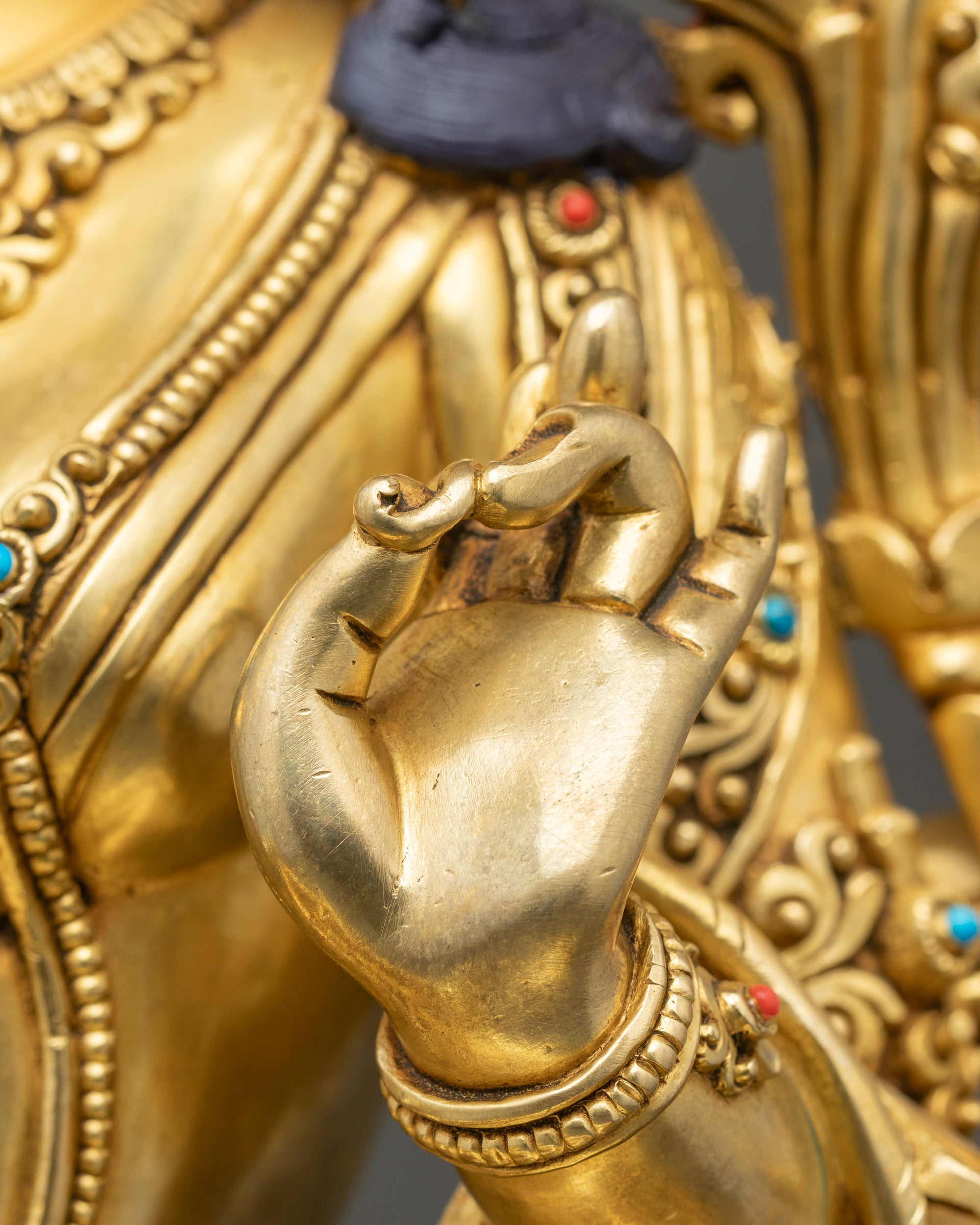 Peaceful Green Tara – Handcrafted Sculpture for Inner Clarity