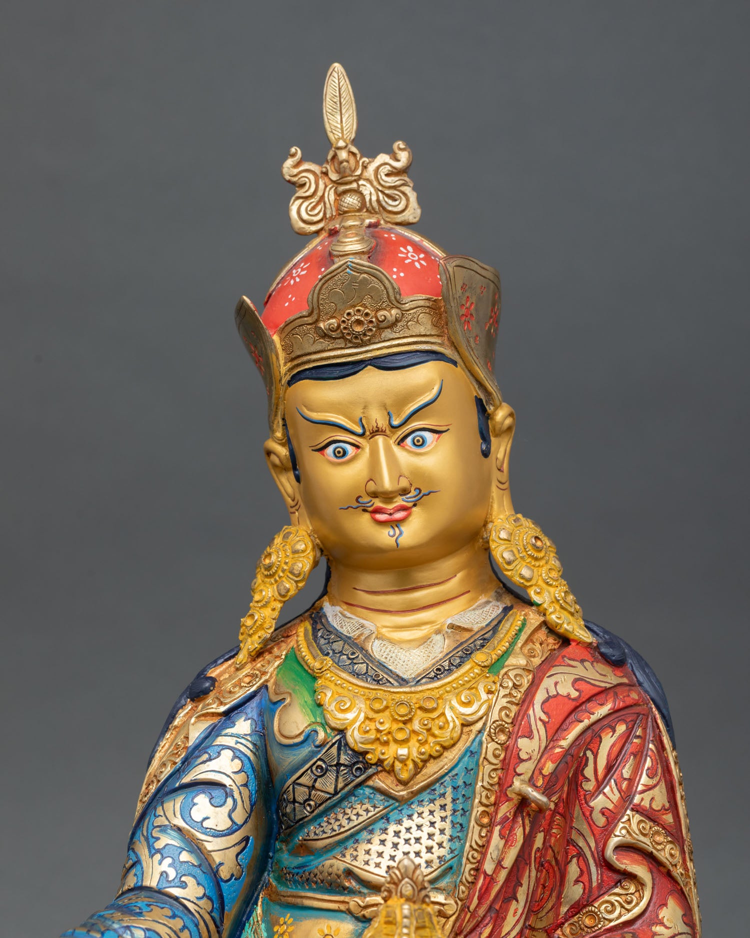 Guru Rinpoche Statue