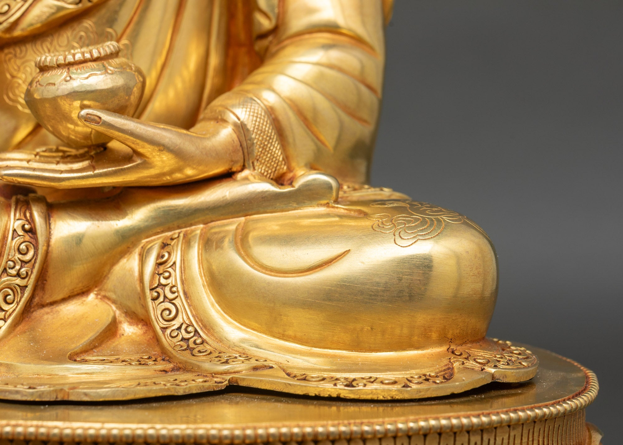 Shakyamuni Buddha Statue – Buddhist Artwork from Nepal