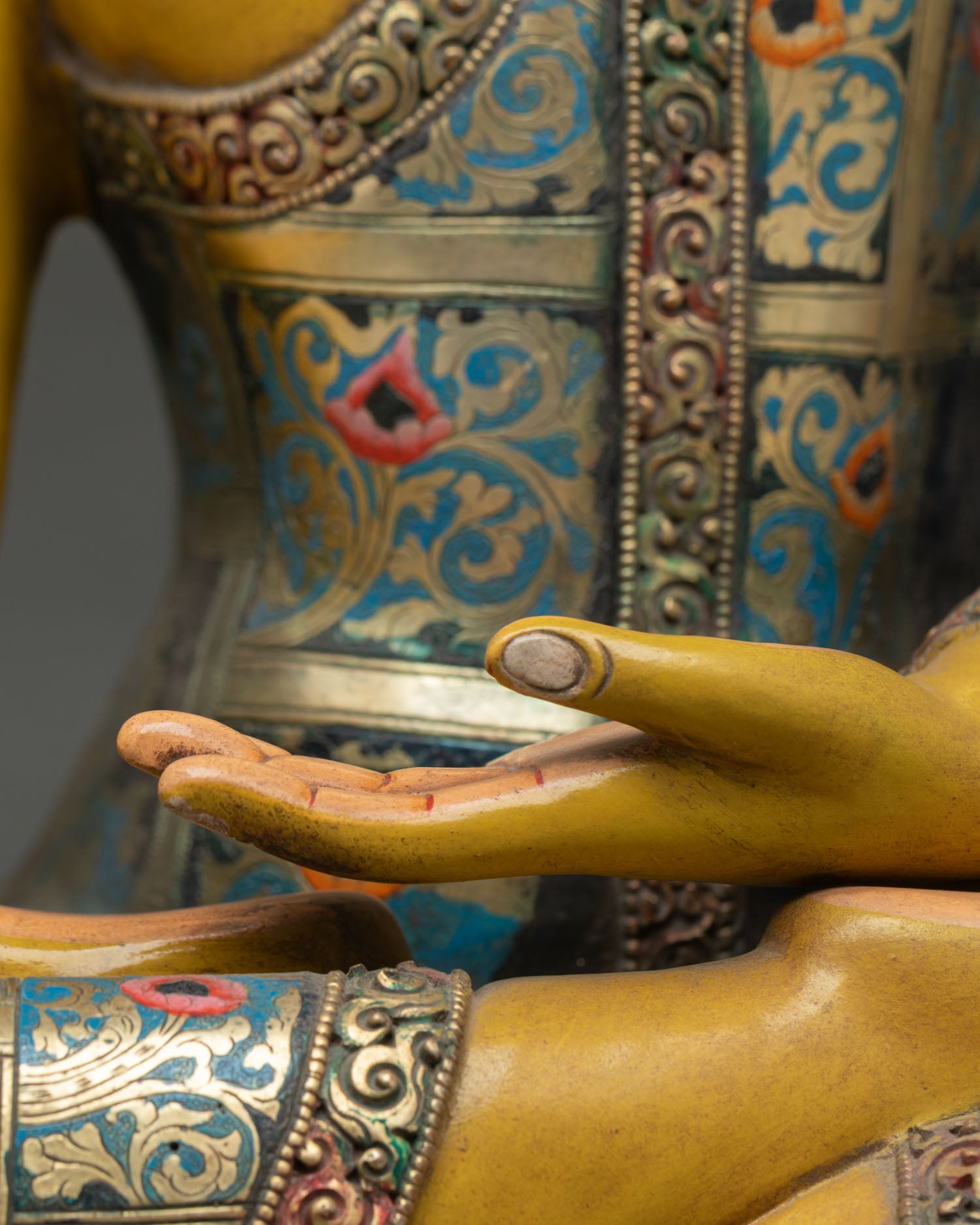 Hand-Painted Shakyamuni Buddha Statue | Buddhist Art
