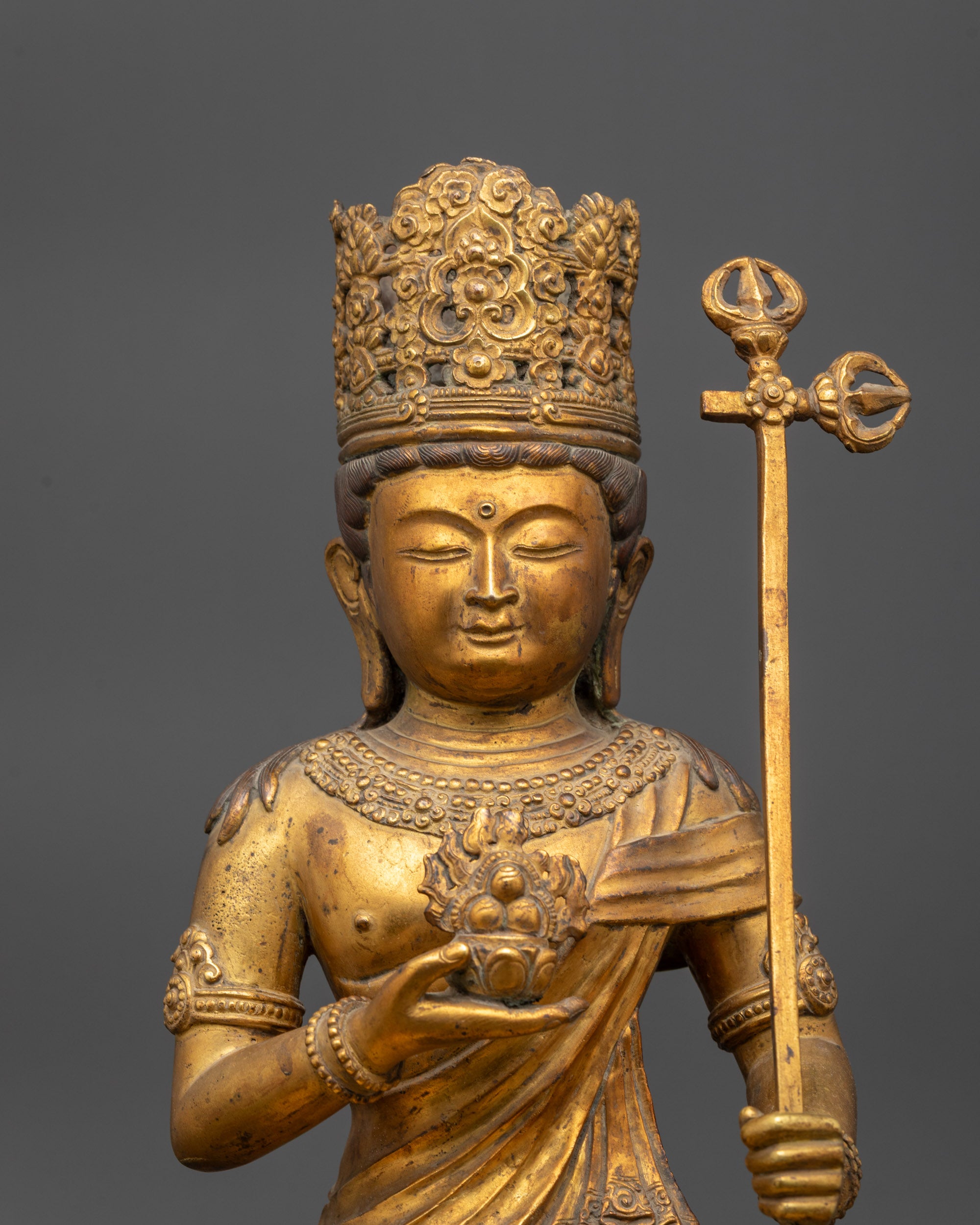 Akash Grabha Statue