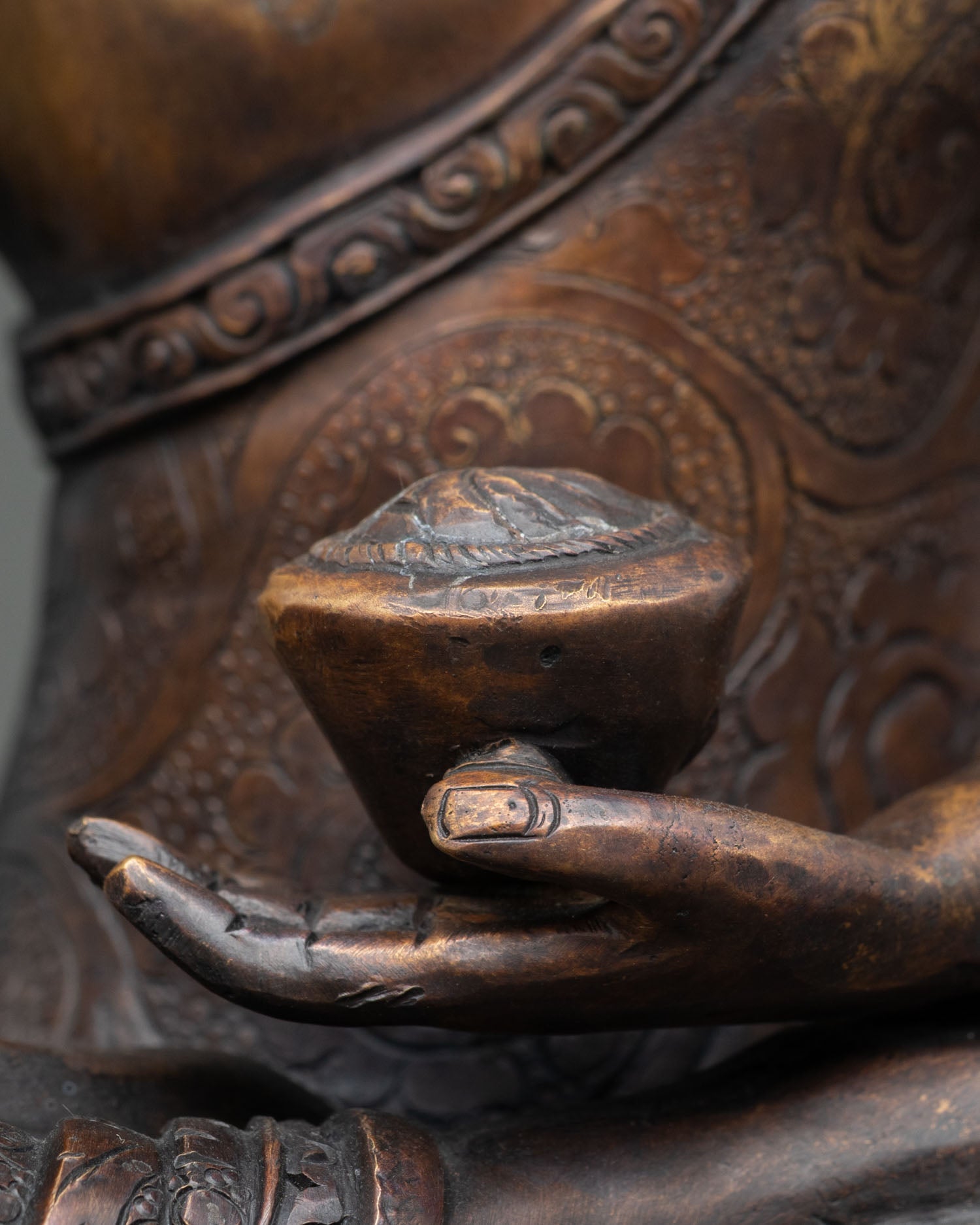 Oxidized Shakyamuni Buddha Statue – Spiritual Decor & Meditation Gift