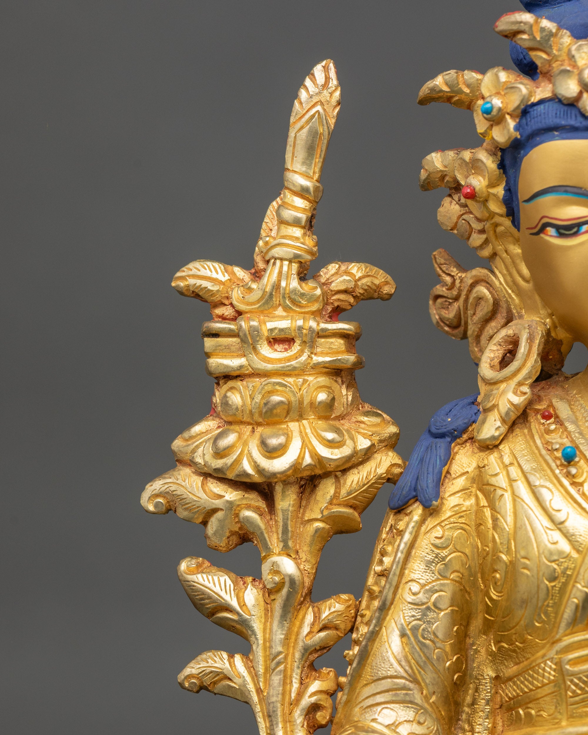 Yuthok Yonten Gonpo Statue | Father of Tibetan Medicine