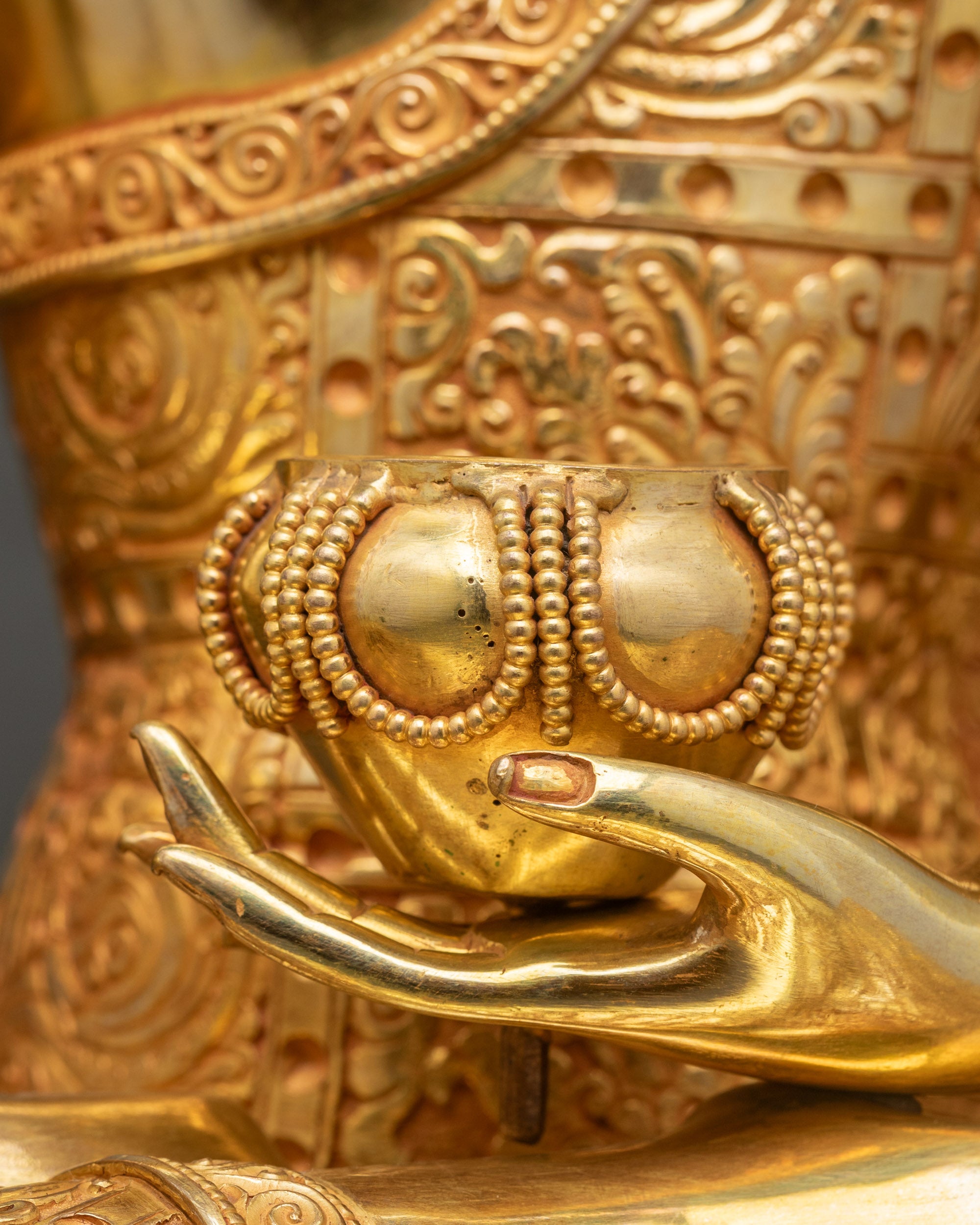 Siddhartha Gautama Statue | The Historical Buddha of Enlightenment