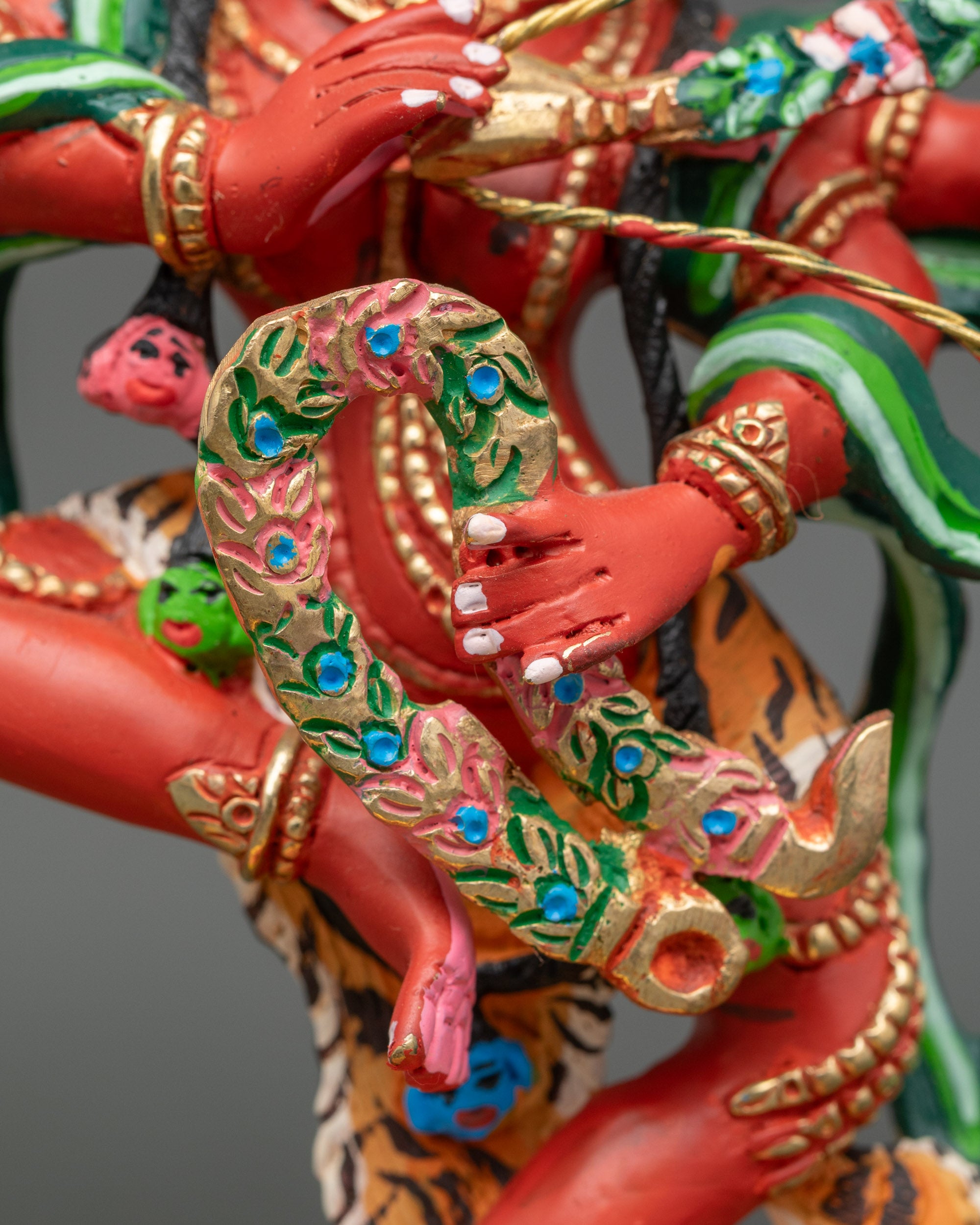 Kurukulla Statue – Red Goddess of Attraction in Vajrayana Buddhism