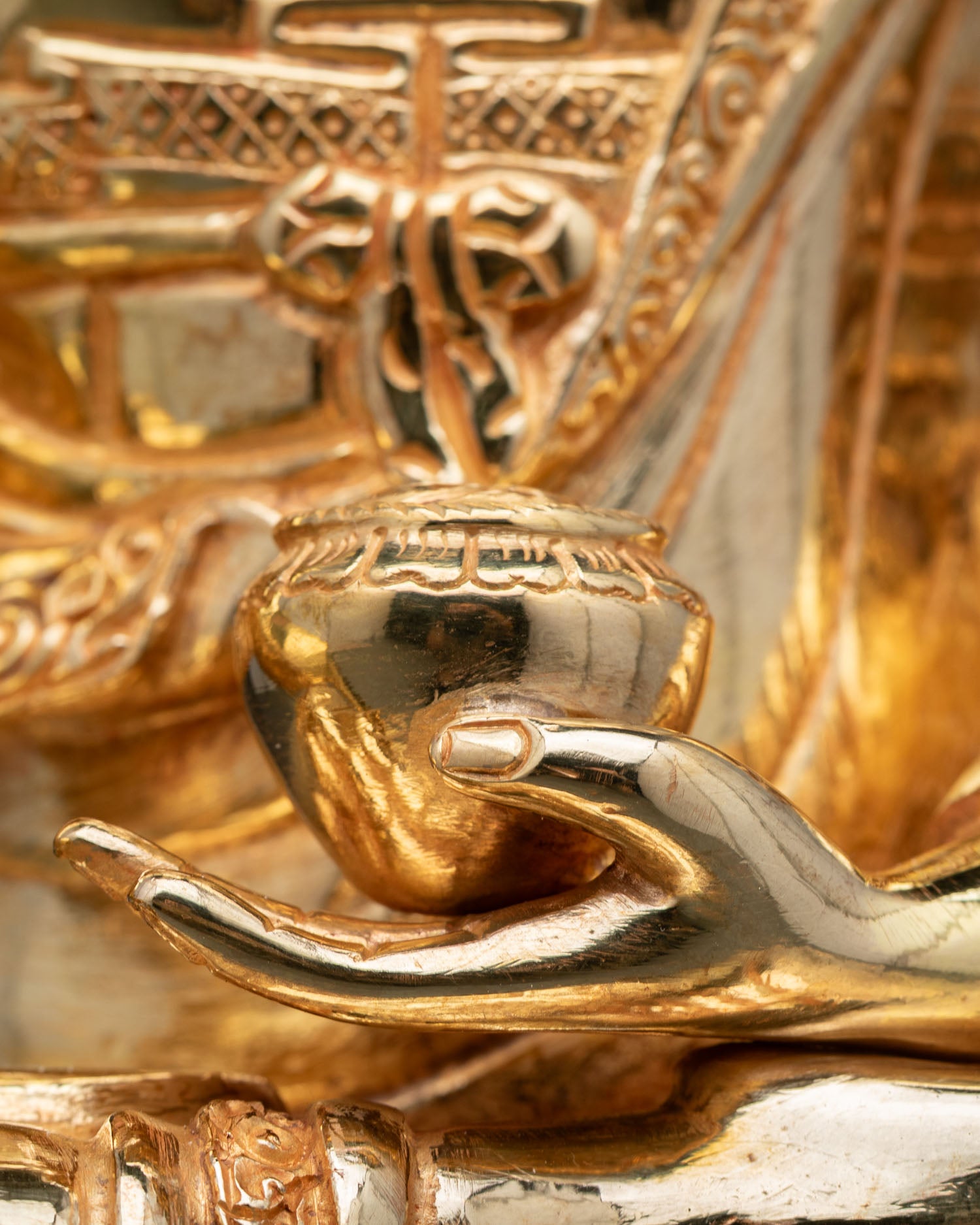 Shakyamuni Buddha Statue for Spiritual Space Decor