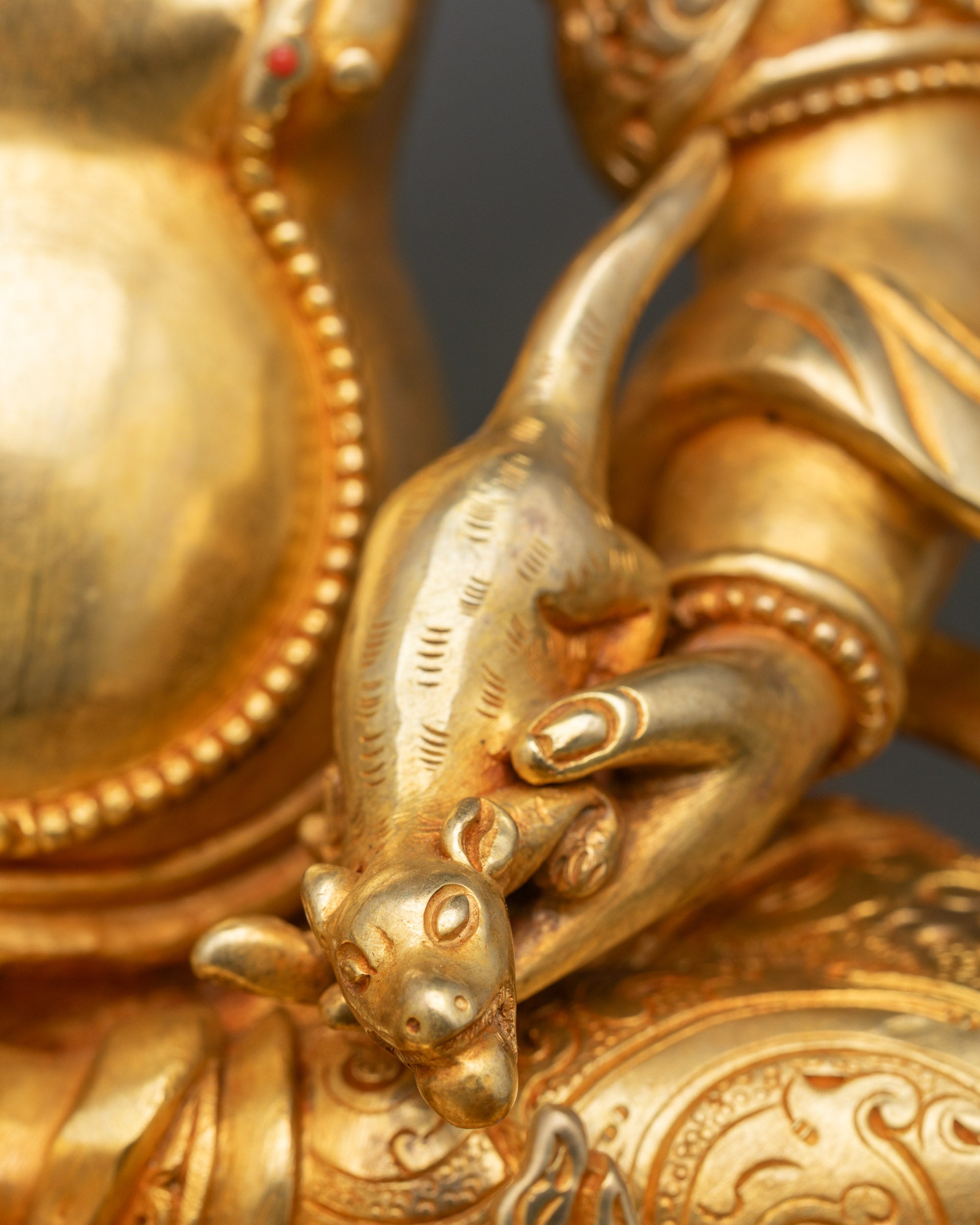 Dzambhala Statue- Powerful Buddhist Deity of Wealth and Prosperity