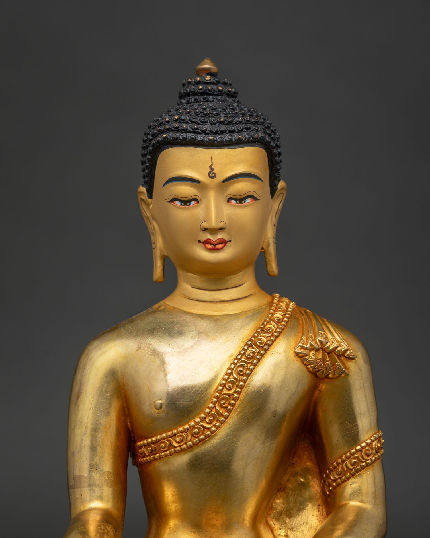 Buddha Shakyamuni Statue