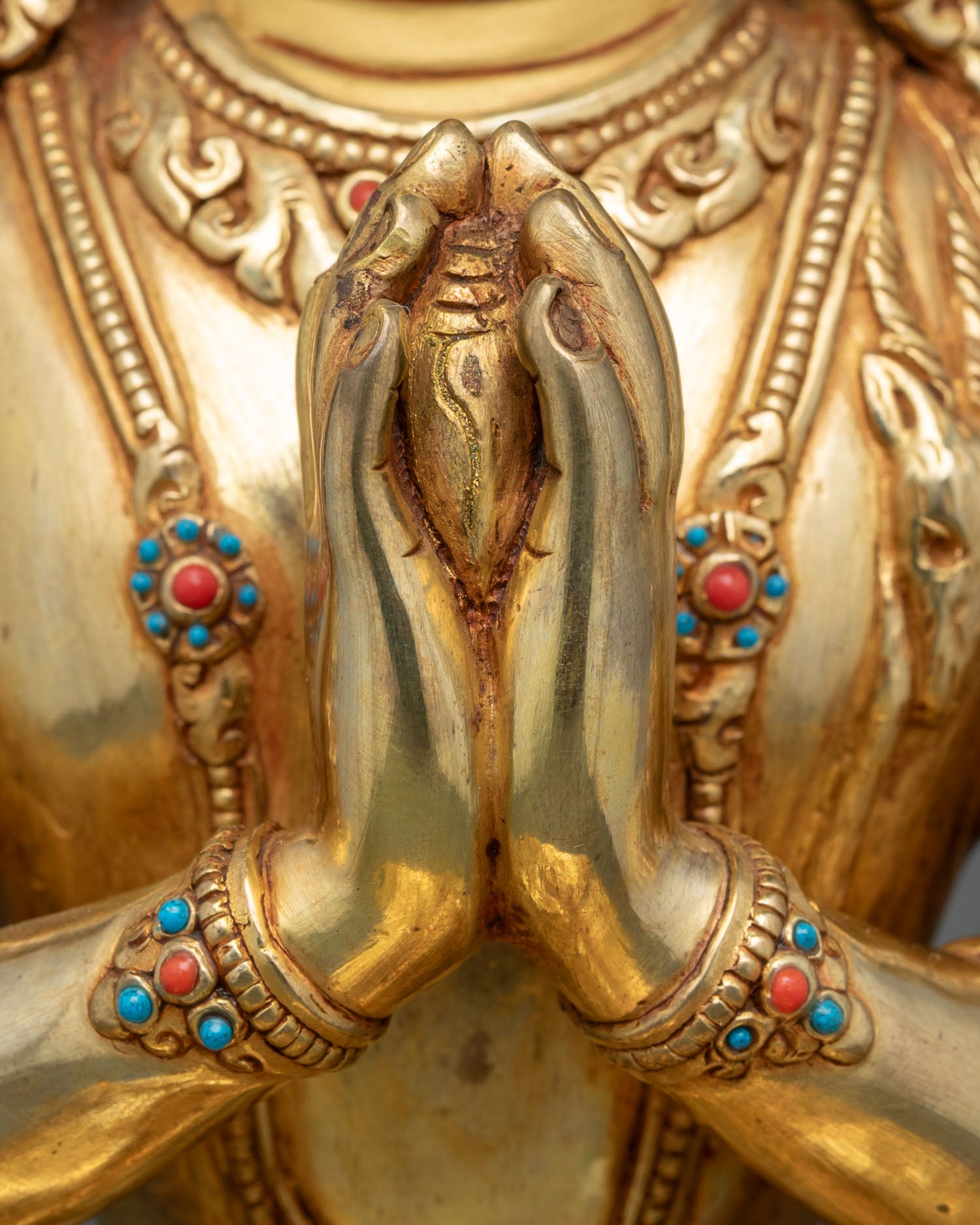 Four-armed Avalokiteshvara Statue | Divine Lord Who Gazes Down
