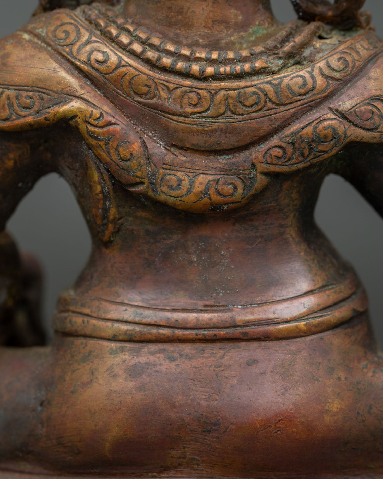 Vintage-Finish Dzambhala Statue | Guardian of Wealth and Prosperity