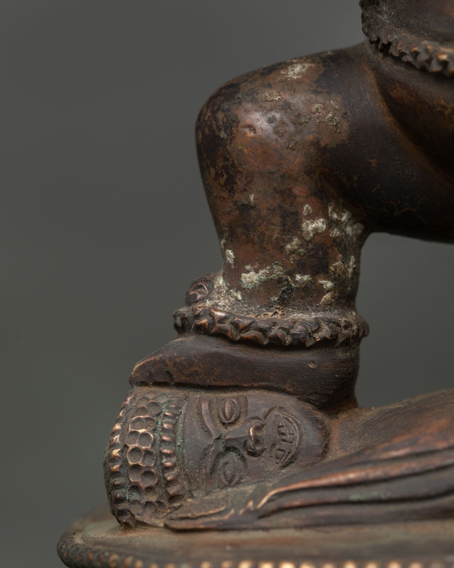 Black Dzambhala Statue | Powerful Protector of Wealth and Fortune