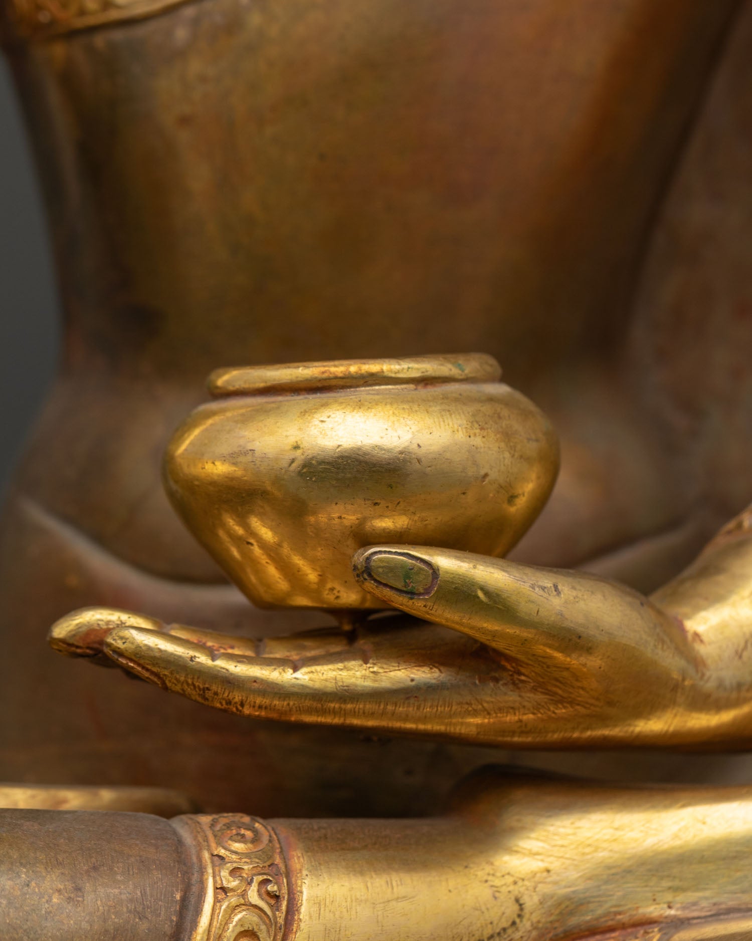 Enlightened Buddha Statue | The Historical Founder of Buddhism