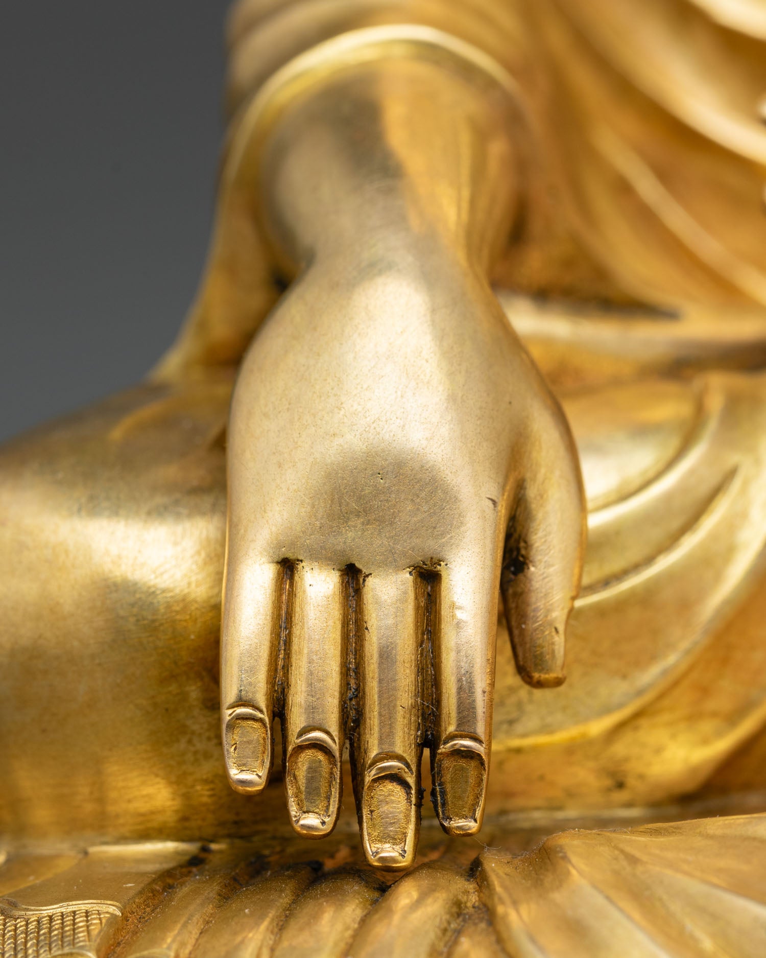 Buddha Shakyamuni Statue | Sacred Enlightened Buddha