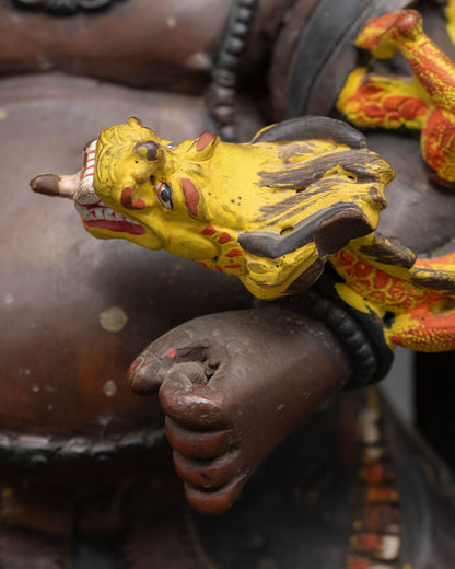 Uchusma Statue