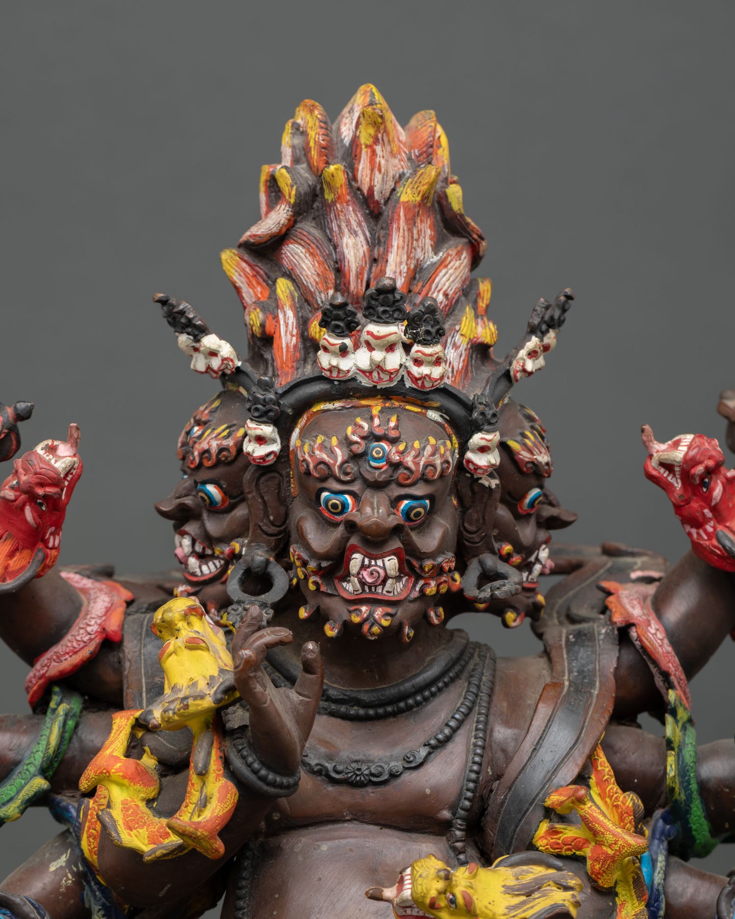 Uchusma Statue