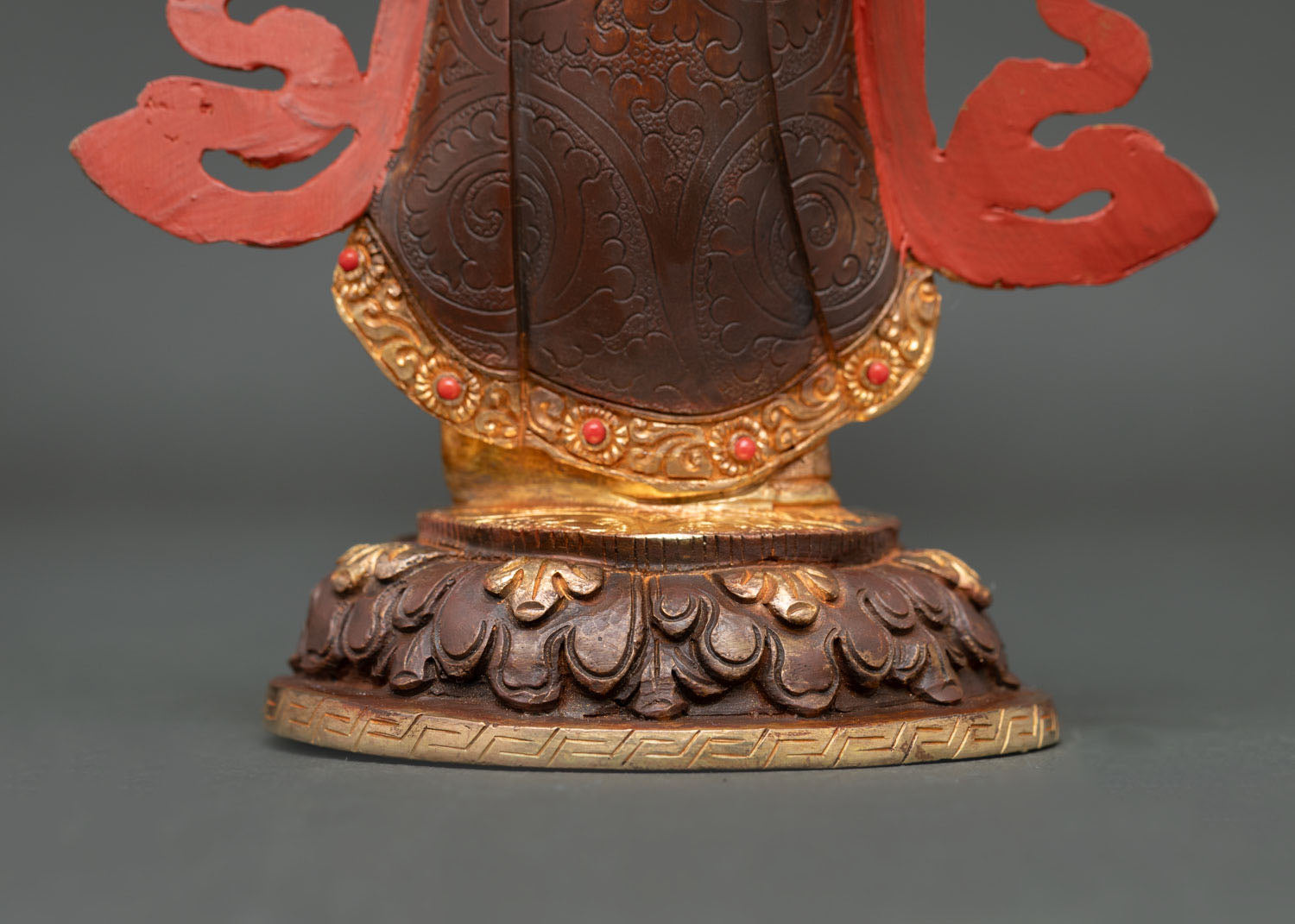 Guru's Wifes Statue