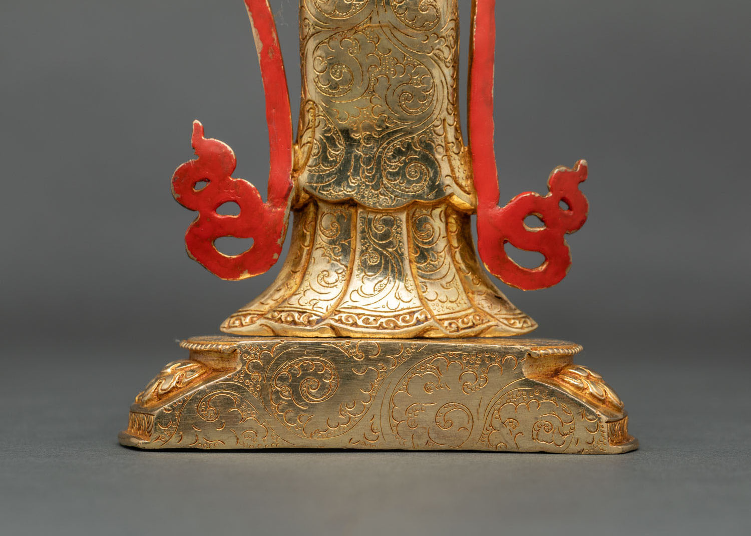 Guru Rinpoche with Two Consorts Statue – Sacred Vajrayana Art