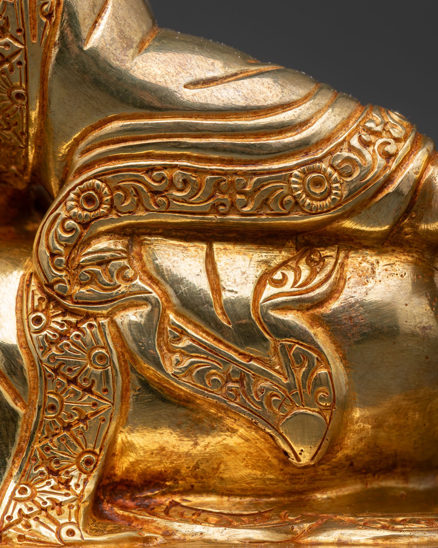 Guru Rinpoche Statue | Sacred Himalayan Buddhist Art