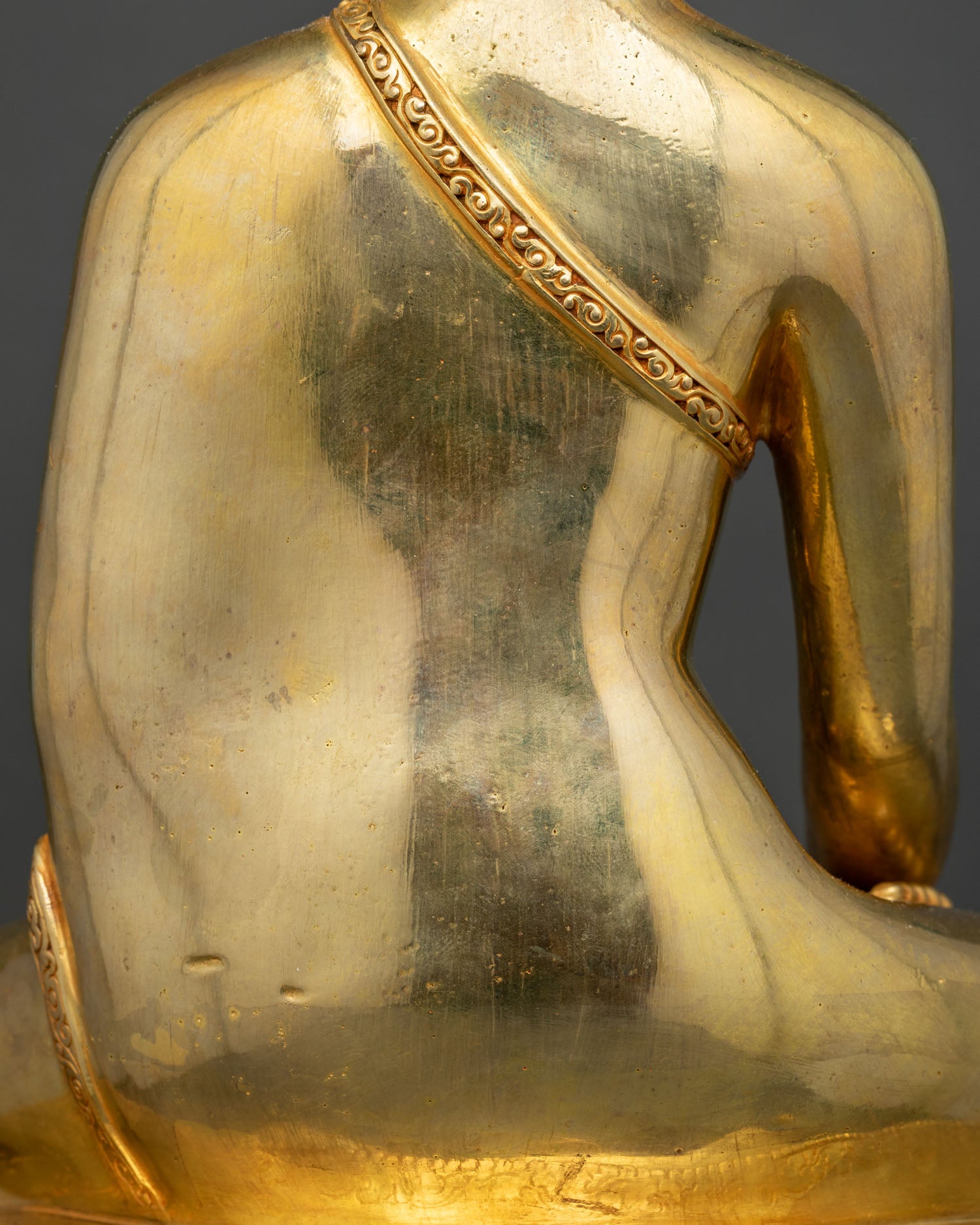 Enthroned Shakyamuni Buddha Statue | Spiritual Figurine for Meditation