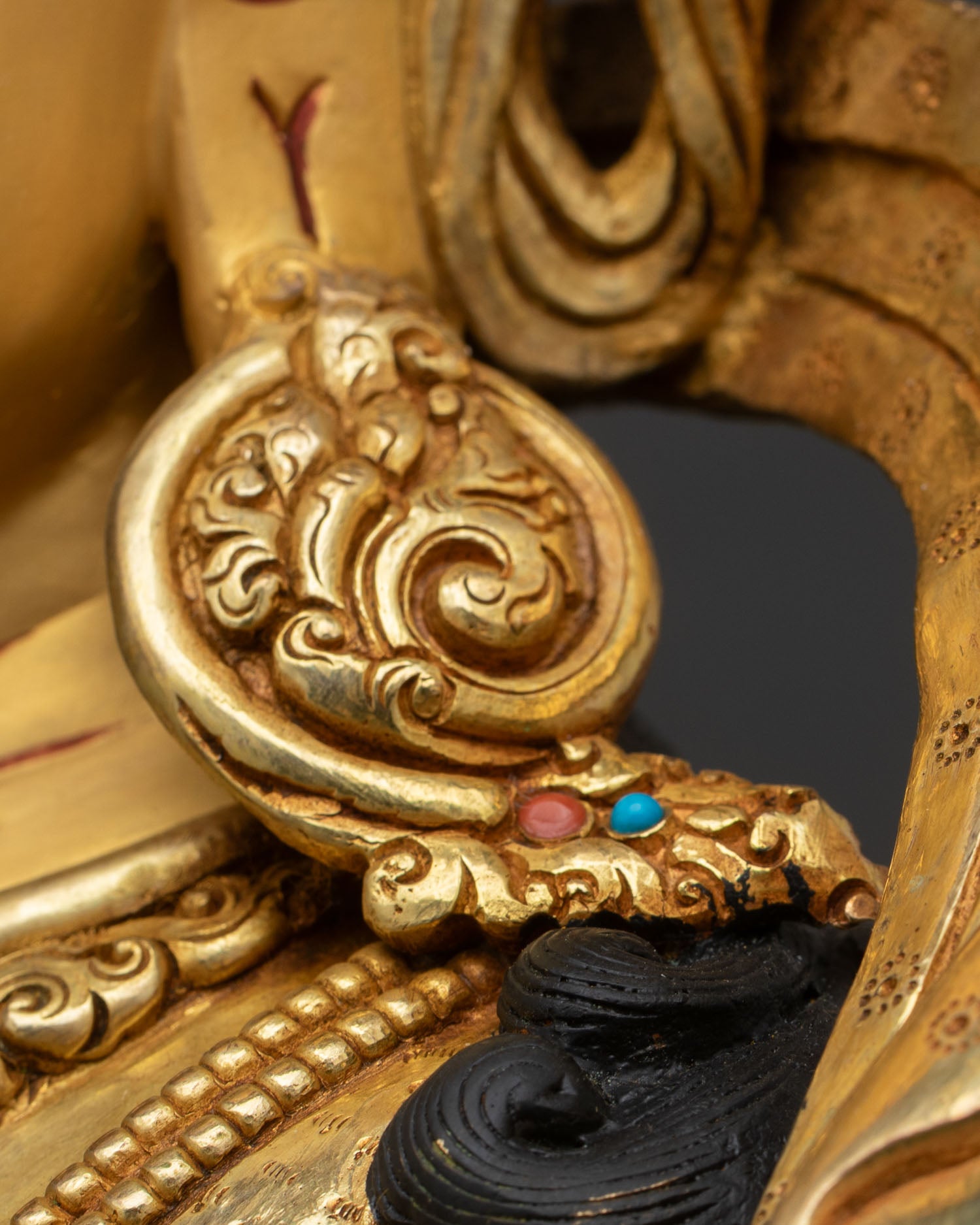 Four-Arm Chenrezig Statue | Large-Size Buddhist Idol from Nepal