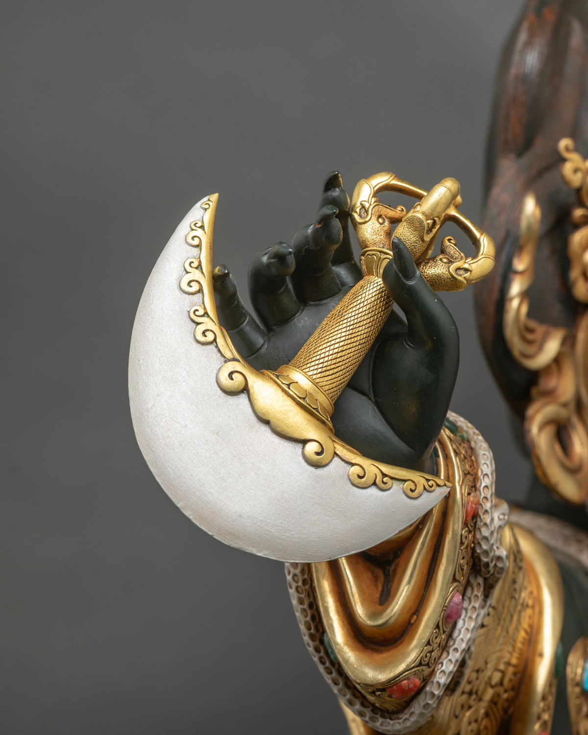 Grand Mahakala Bernagchen Statue – Authentic Buddhist Art from Nepal