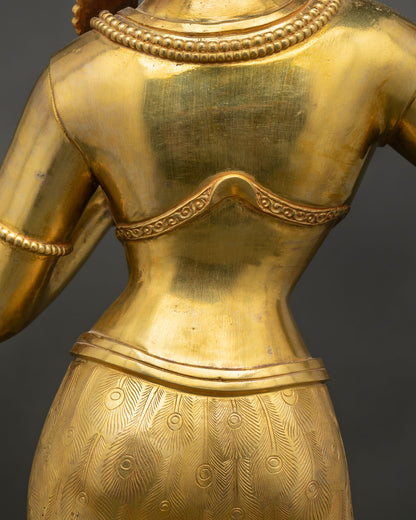 Guru`s Wifes Statue