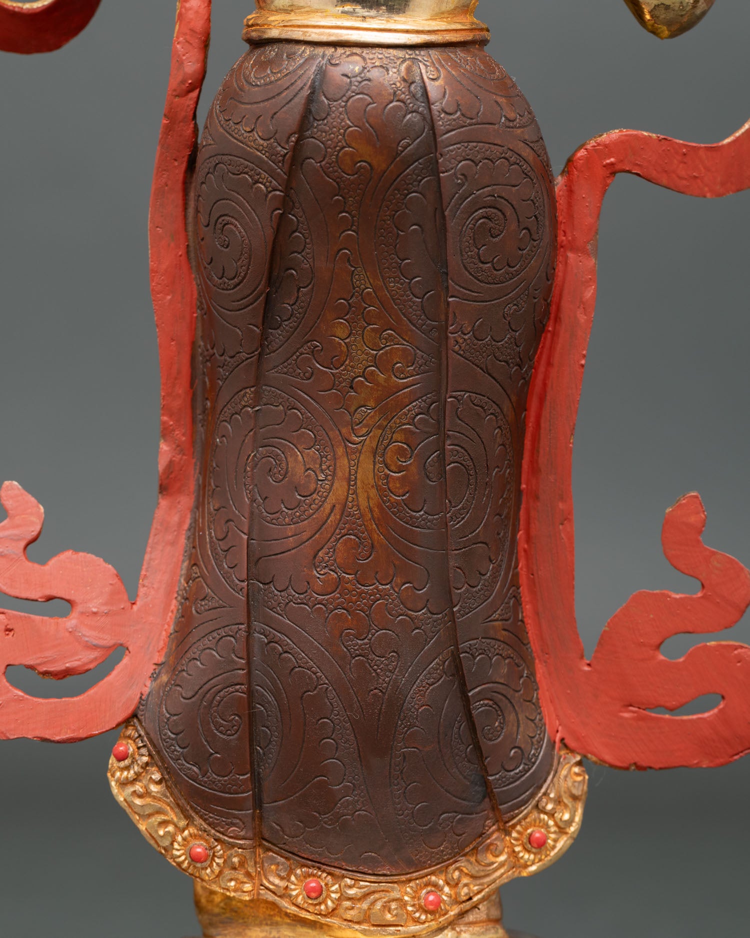 Guru's Wifes Statue