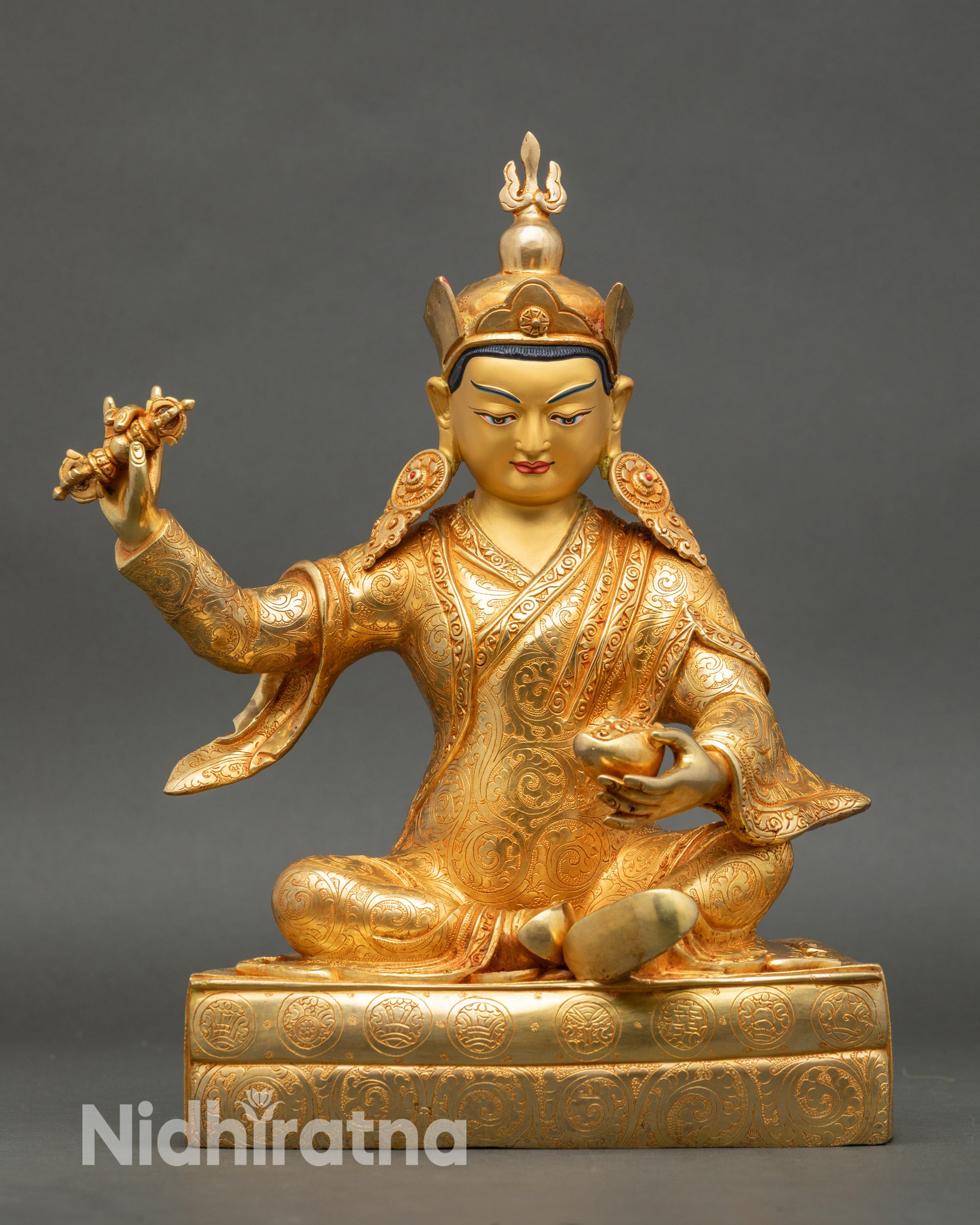 Guru Rinpoche Statue