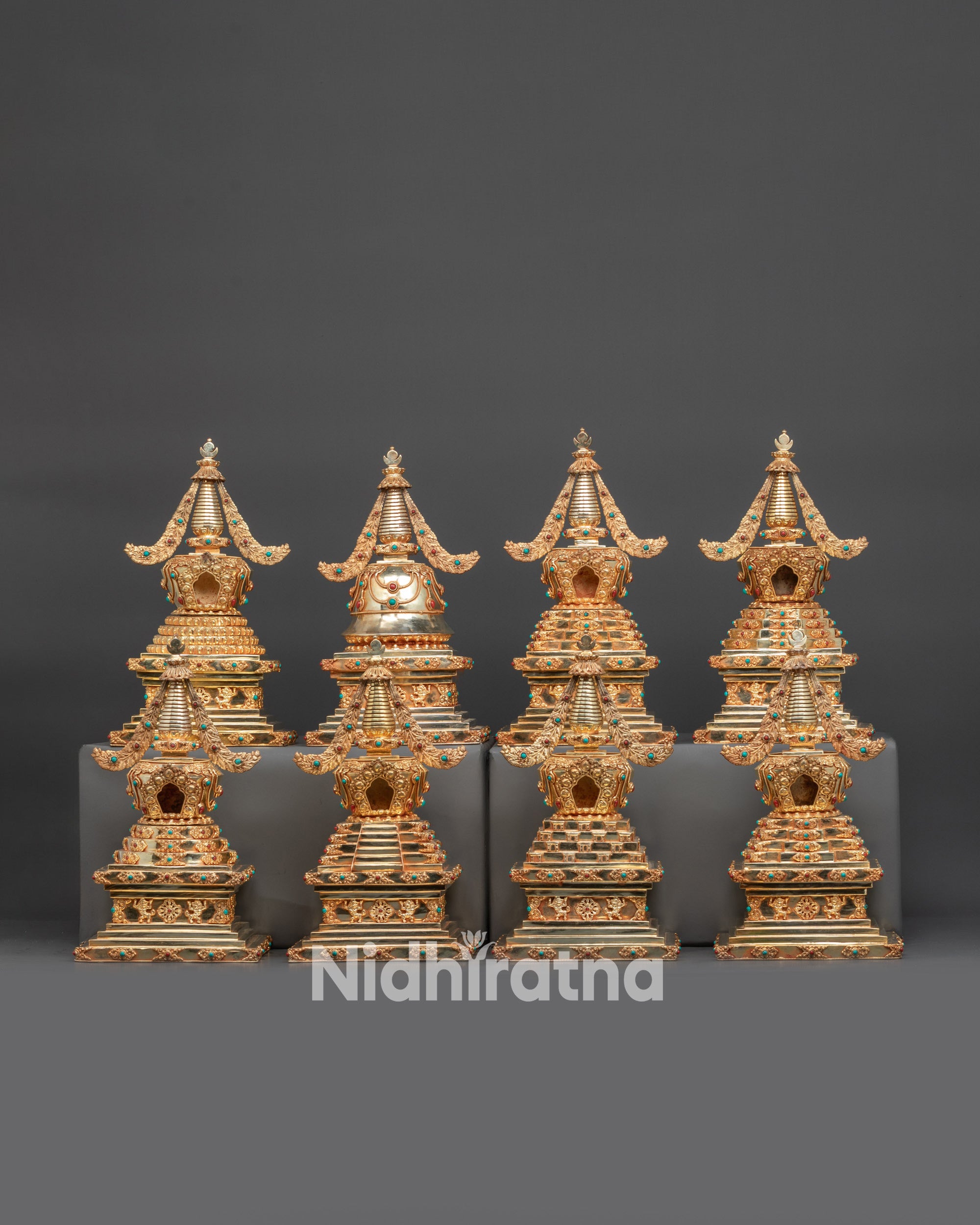 8 Stupa Set